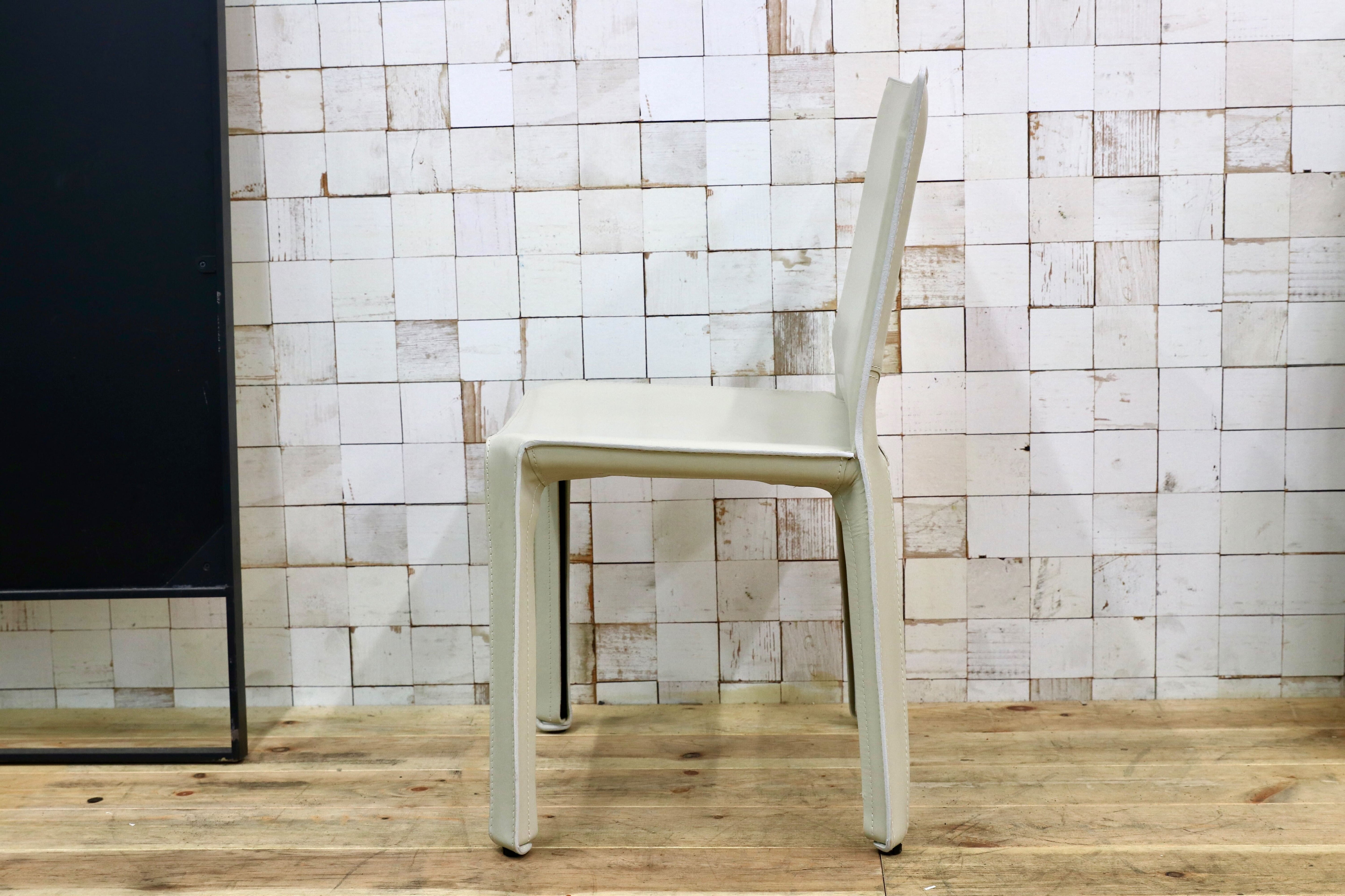 GMIO74B○Cassina / カッシーナ 413 CAB キャブチェア マリオ・ベリーニ 椅子 マットアイボリー レザー イタリアモダン 定価30.8万