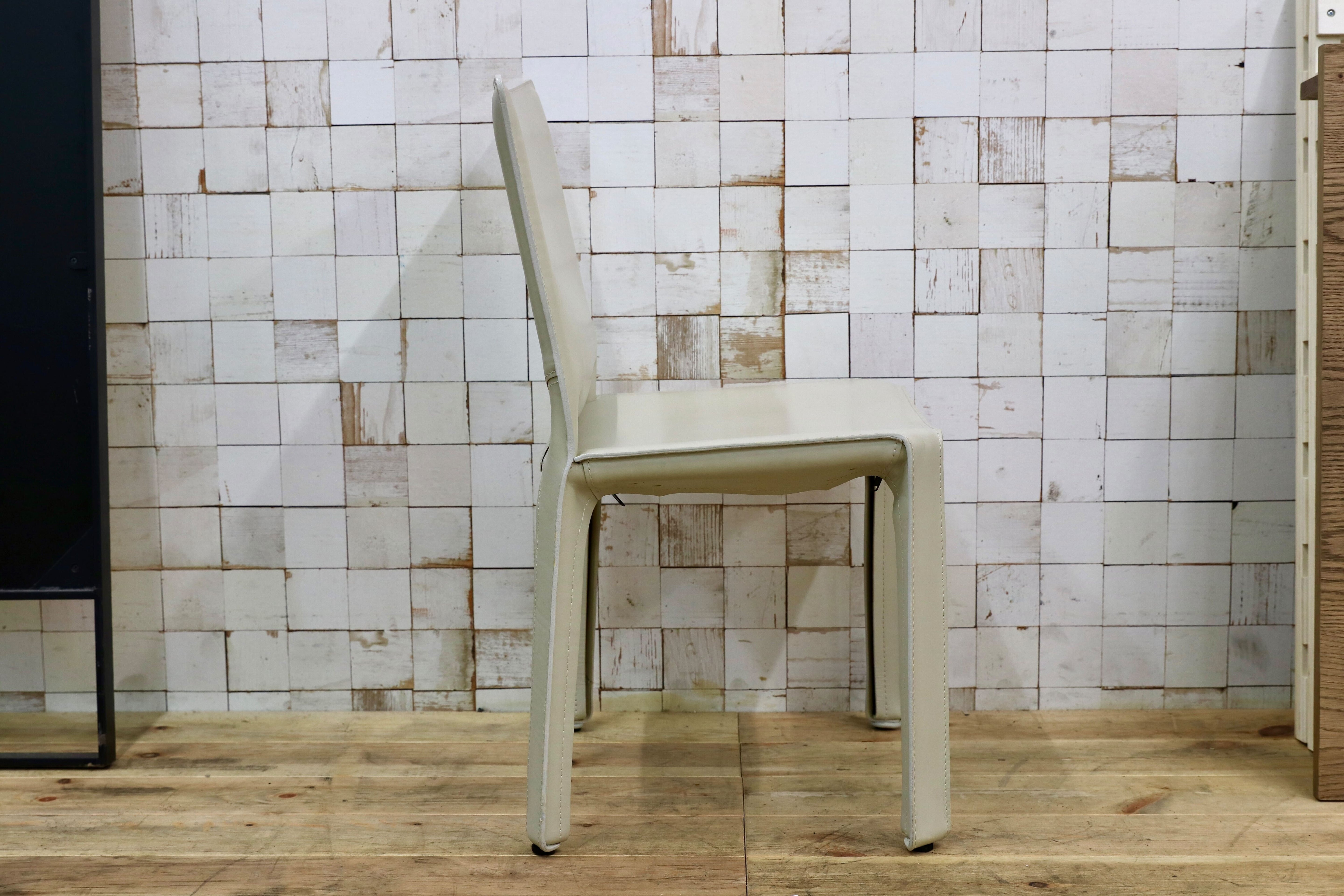 GMIO74B○Cassina / カッシーナ 413 CAB キャブチェア マリオ・ベリーニ 椅子 マットアイボリー レザー イタリアモダン 定価30.8万