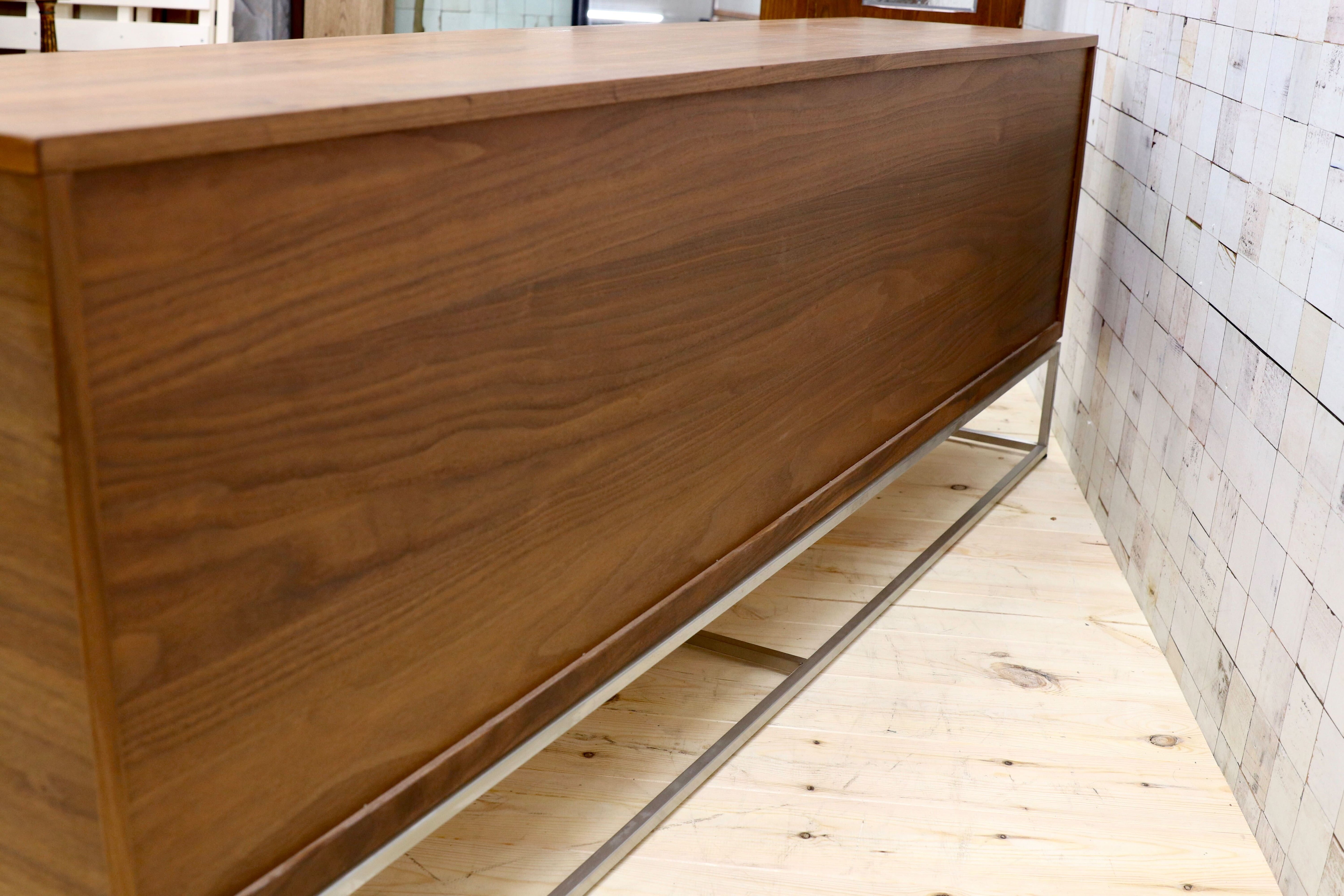 GMGK475○大川家具 Bugatti / ブガッティ サイドボード リビングボード ウォールナット無垢材 北欧スタイル 定価45万 展示品