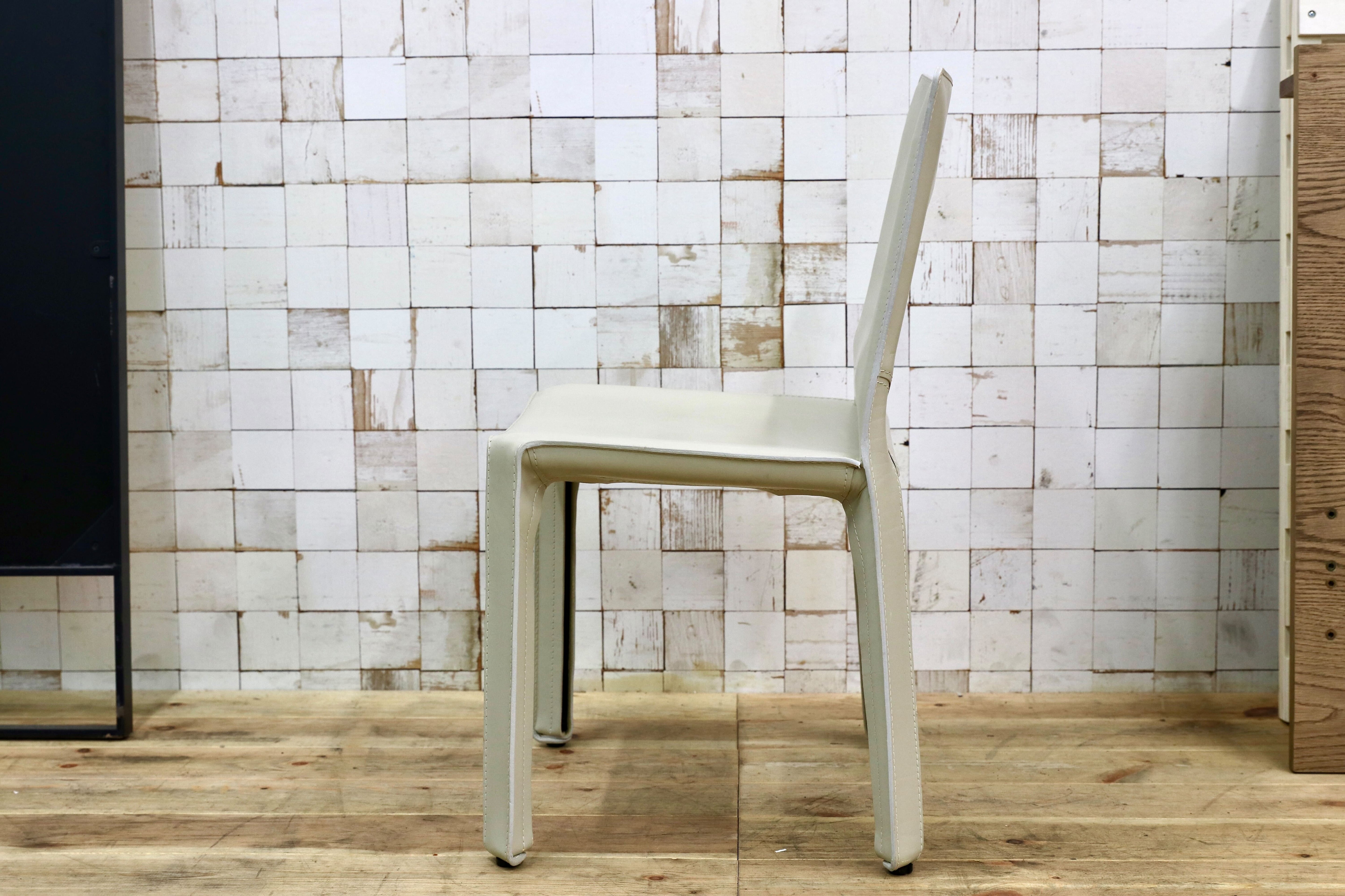 GMIO74D○Cassina / カッシーナ 413 CAB キャブチェア マリオ・ベリーニ 椅子 マットアイボリー レザー イタリアモダン 定価30.8万