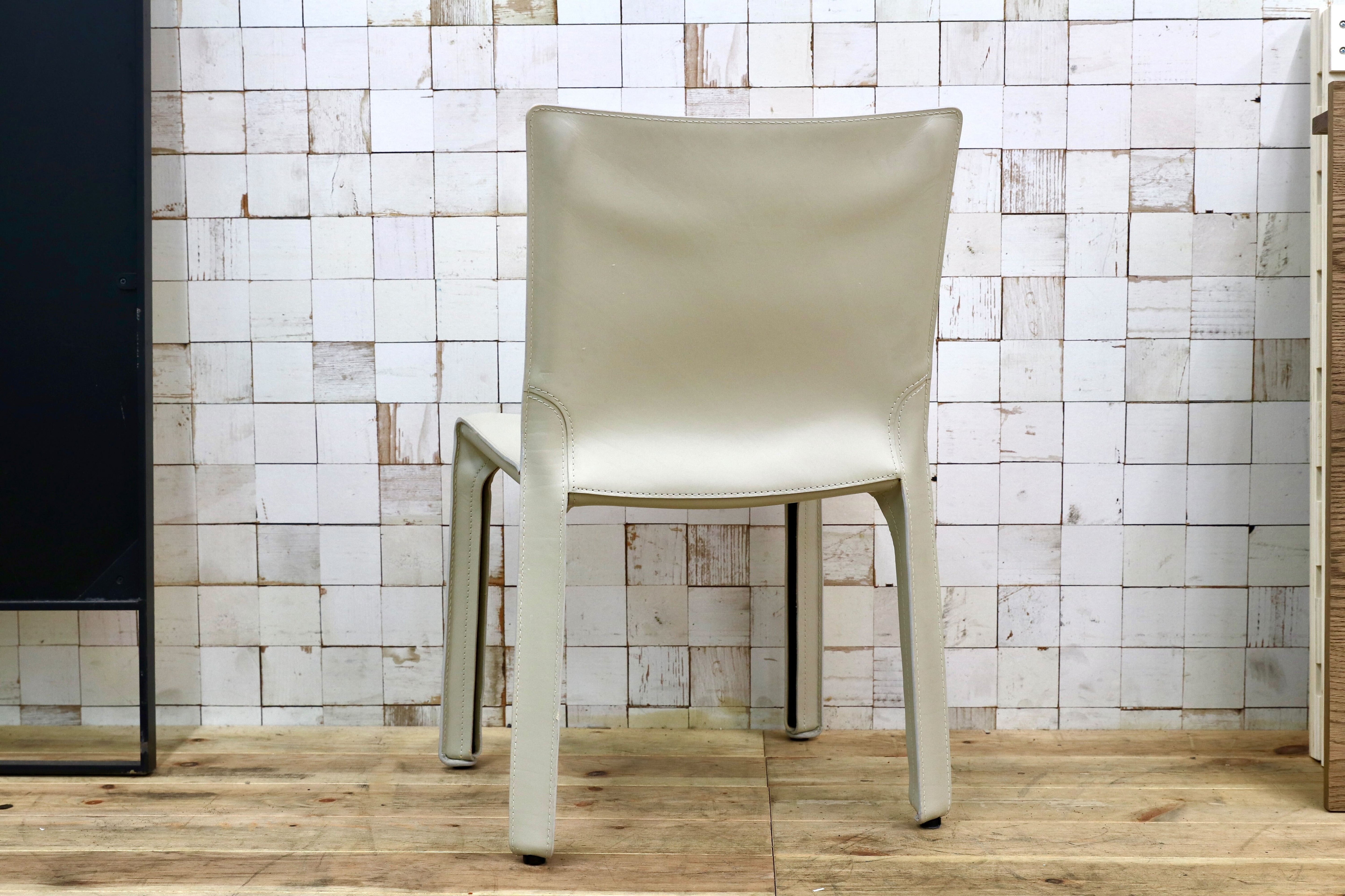 GMIO74D○Cassina / カッシーナ 413 CAB キャブチェア マリオ・ベリーニ 椅子 マットアイボリー レザー イタリアモダン 定価30.8万