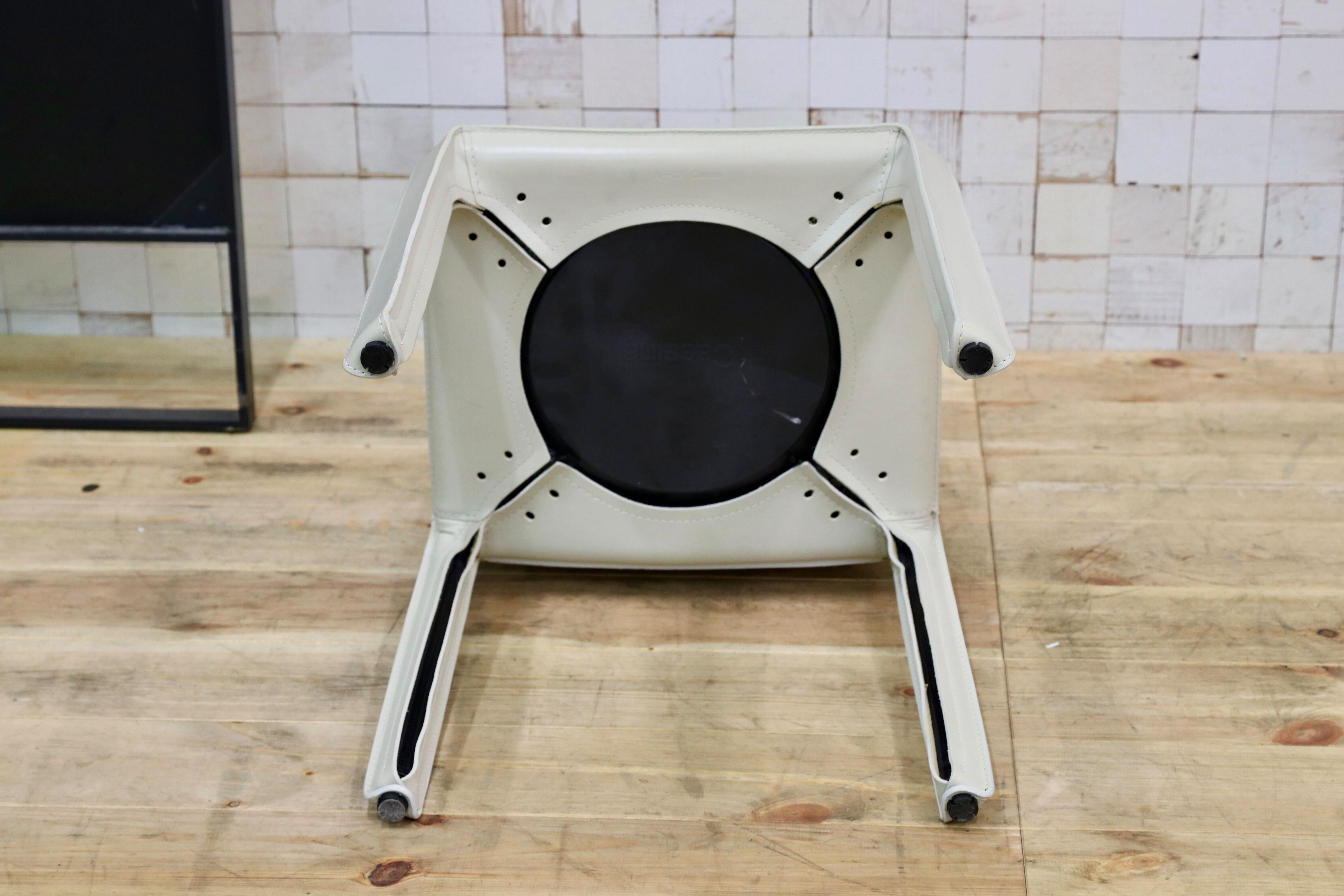 GMIO74D○Cassina / カッシーナ 413 CAB キャブチェア マリオ・ベリーニ 椅子 マットアイボリー レザー イタリアモダン 定価30.8万