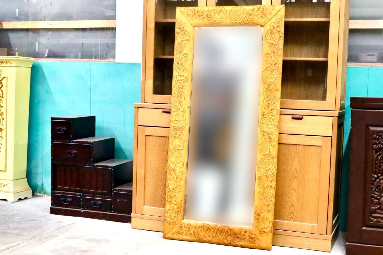 GMIK658○ウォールミラー 壁掛け鏡 姿見 全身鏡 革 レザー カービング 花柄 フローラル レトロ ヴィンテージ