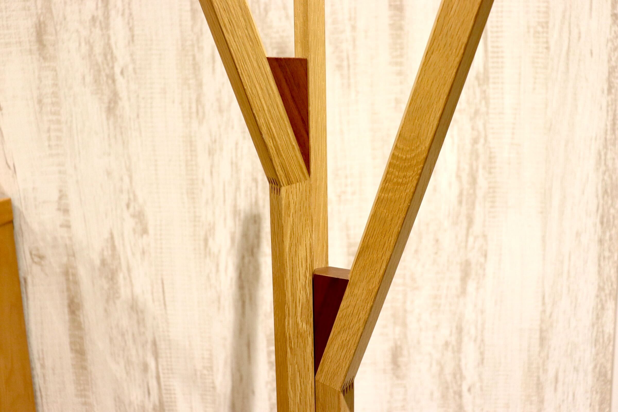 GMIS162◯匠工芸 / TAKUMI ポールハンガー コートハンガー ハンガーラック 帽子掛け オーク材 国産家具 定価約4.8万 展示品