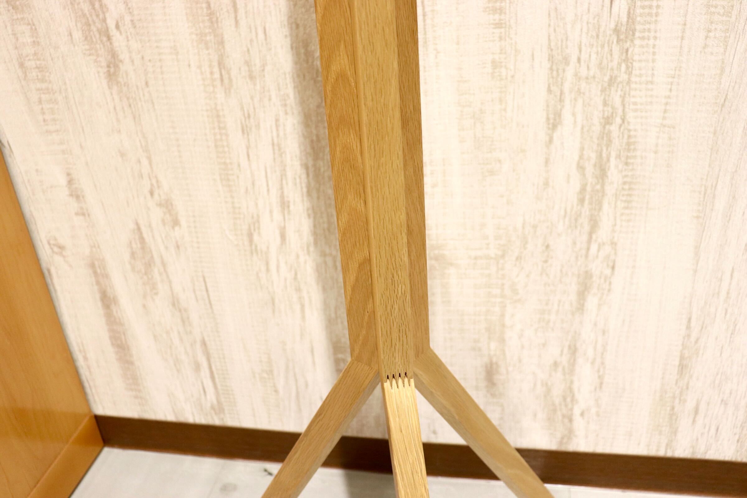 GMIS162◯匠工芸 / TAKUMI ポールハンガー コートハンガー ハンガーラック 帽子掛け オーク材 国産家具 定価約4.8万 展示品