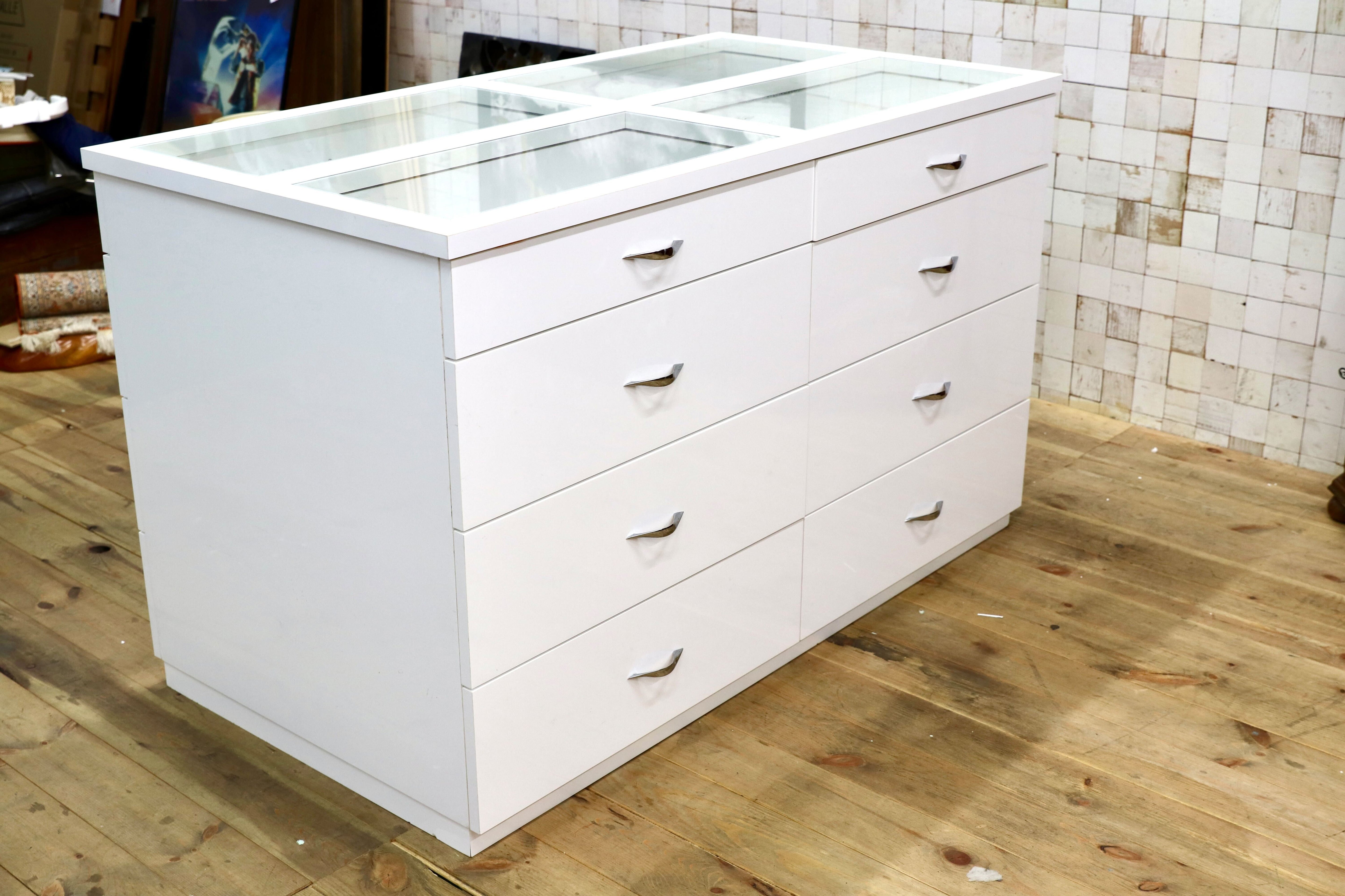 GMIK821○コレクションコース 店舗什器 ショーケース ホワイト ラグジュアリー モダン 約30万