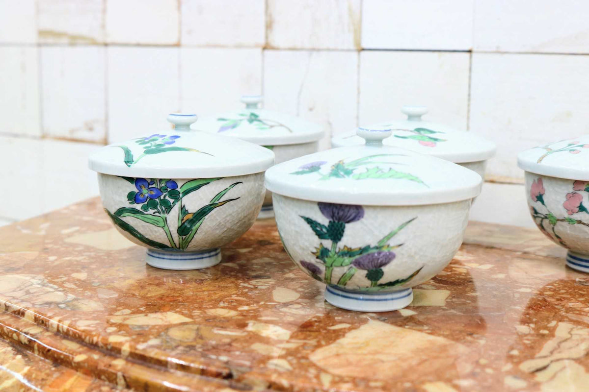 GMJS271E◯有田焼 清秀 蓋付き湯呑み 湯呑 陶器 5客セット 五草花 煎茶道具 茶器 和食器 共箱 伝統工芸