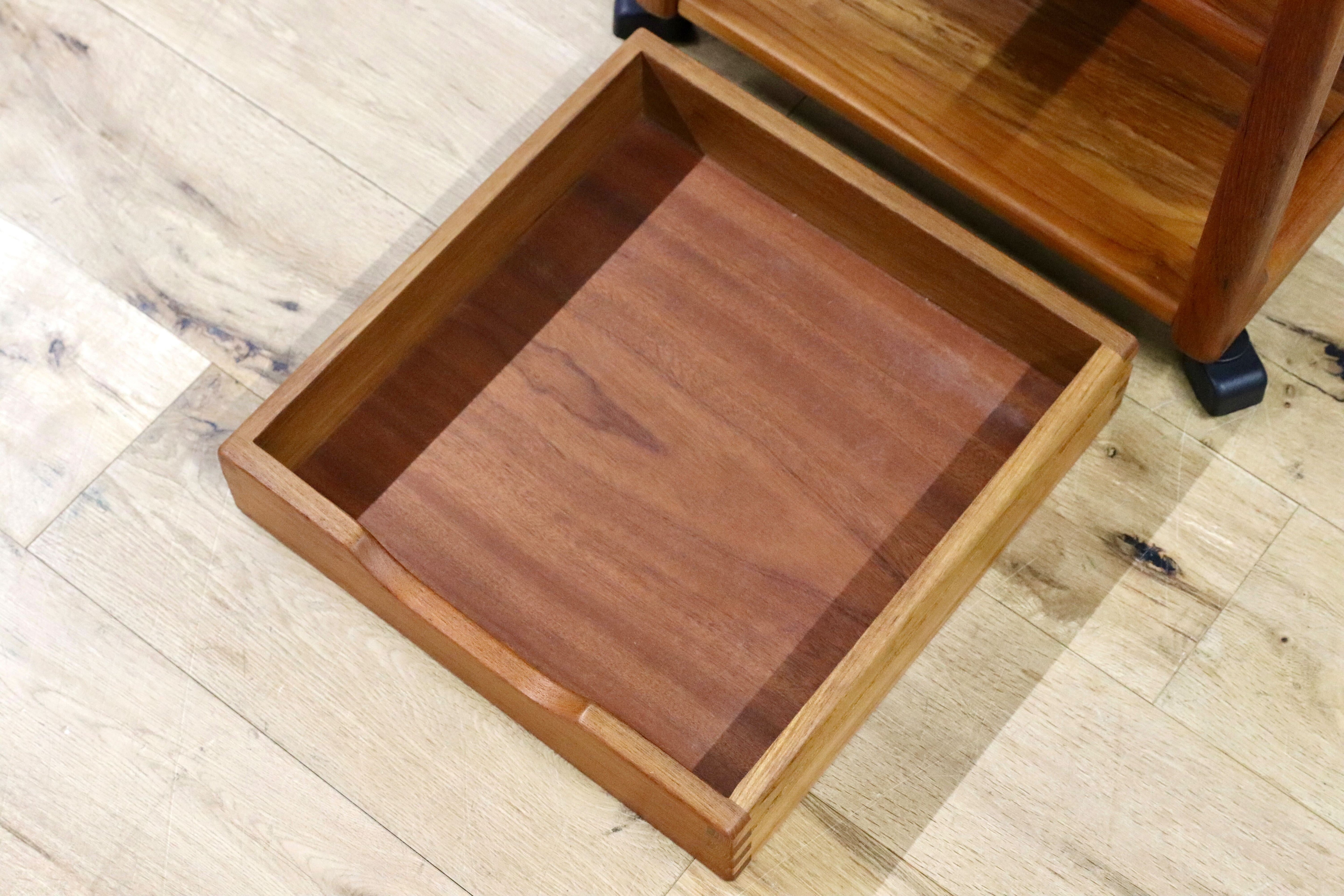 GMGH442○北欧家具 チーク無垢材 サイドテーブル コーヒーテーブル エンドテーブル 花台 飾り台 キャスター付き デンマーク