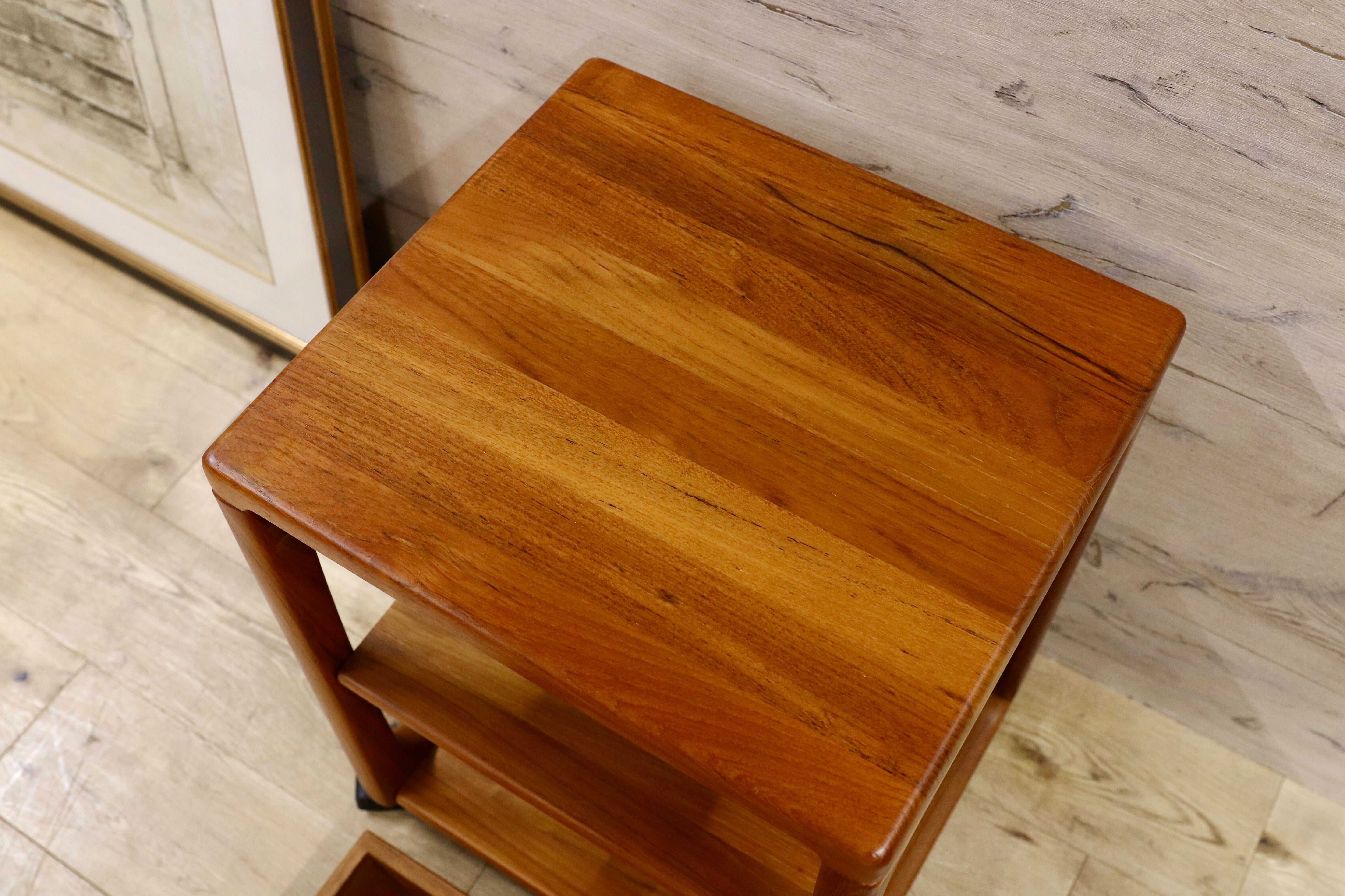 GMGH442○北欧家具 チーク無垢材 サイドテーブル コーヒーテーブル エンドテーブル 花台 飾り台 キャスター付き デンマーク