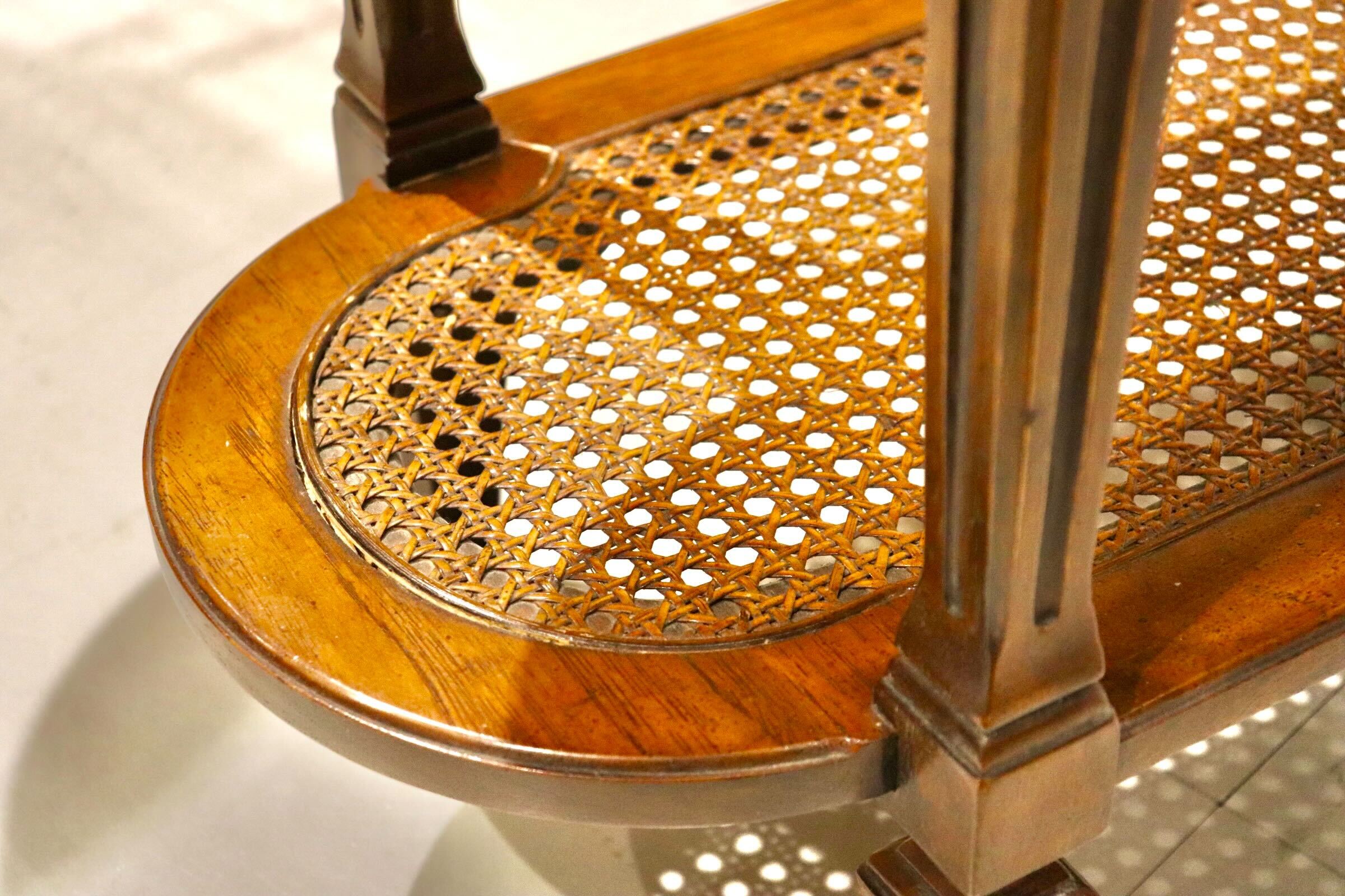 GMIK668◯DREXEL HERITAGE / ドレクセルヘリテイジ キャメオクラシックス サイドテーブル 花台 マホガニー 定価29.1万