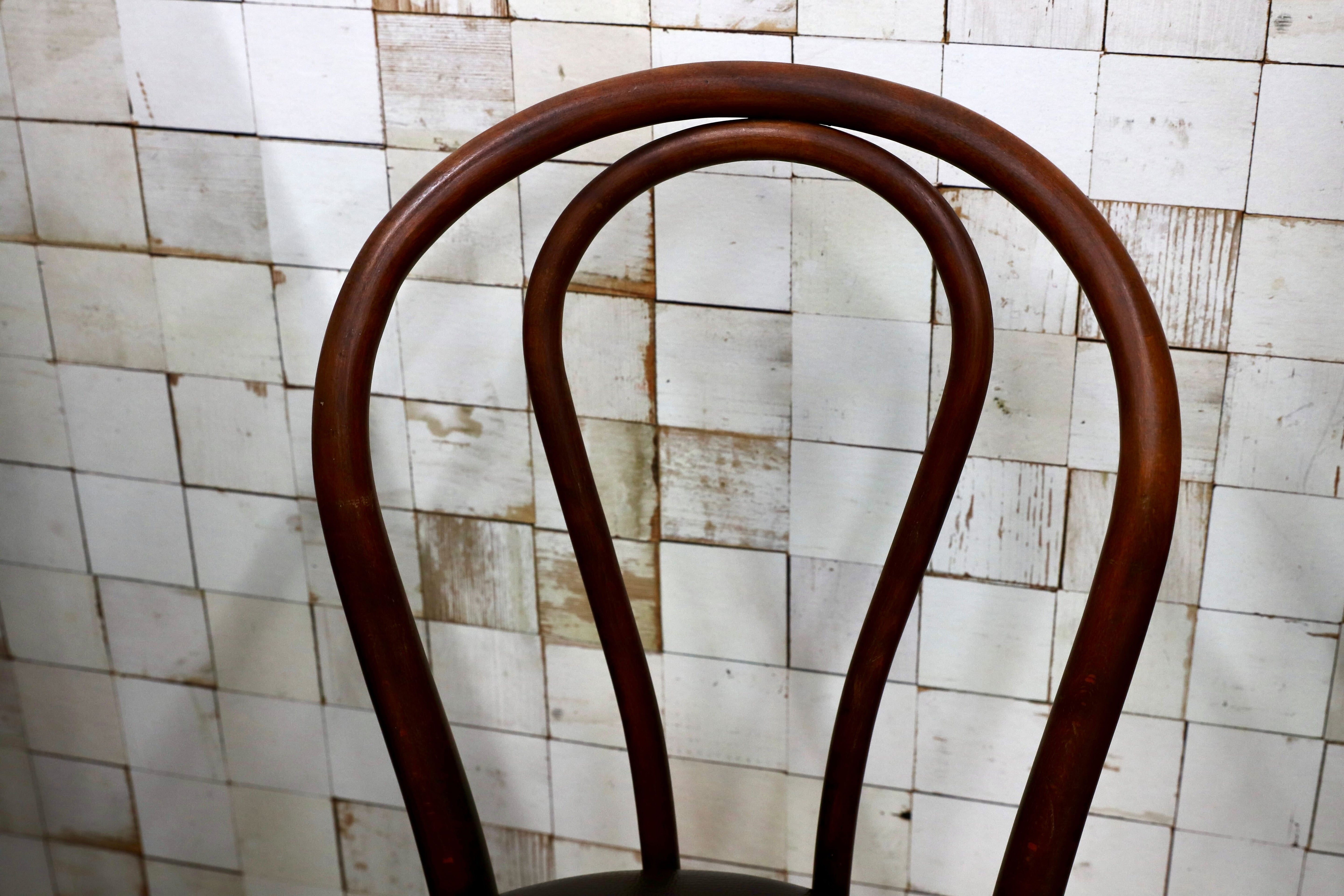 GMIH421B○maruni / マルニ オールド ヴィンテージ ベントウッドチェア ルーマニア製 曲木 アンティーク 合皮 ブナ材 稀少