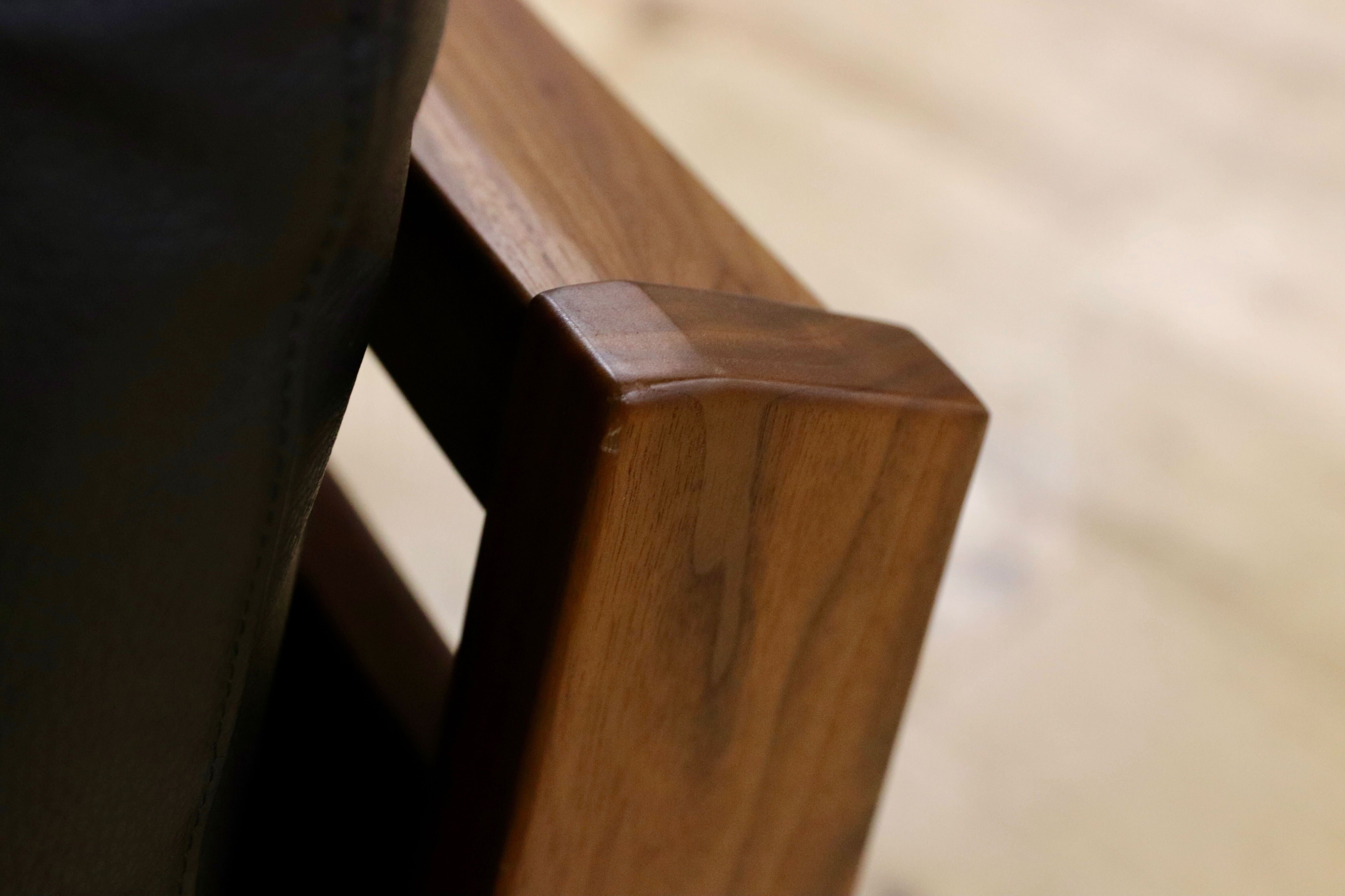 GMGH458○ナガノインテリア / NAGANO INTERIOR LC027 シェーズロングソファ ウォールナット無垢材 黒本革 1人掛けソファ 約20万 展示品