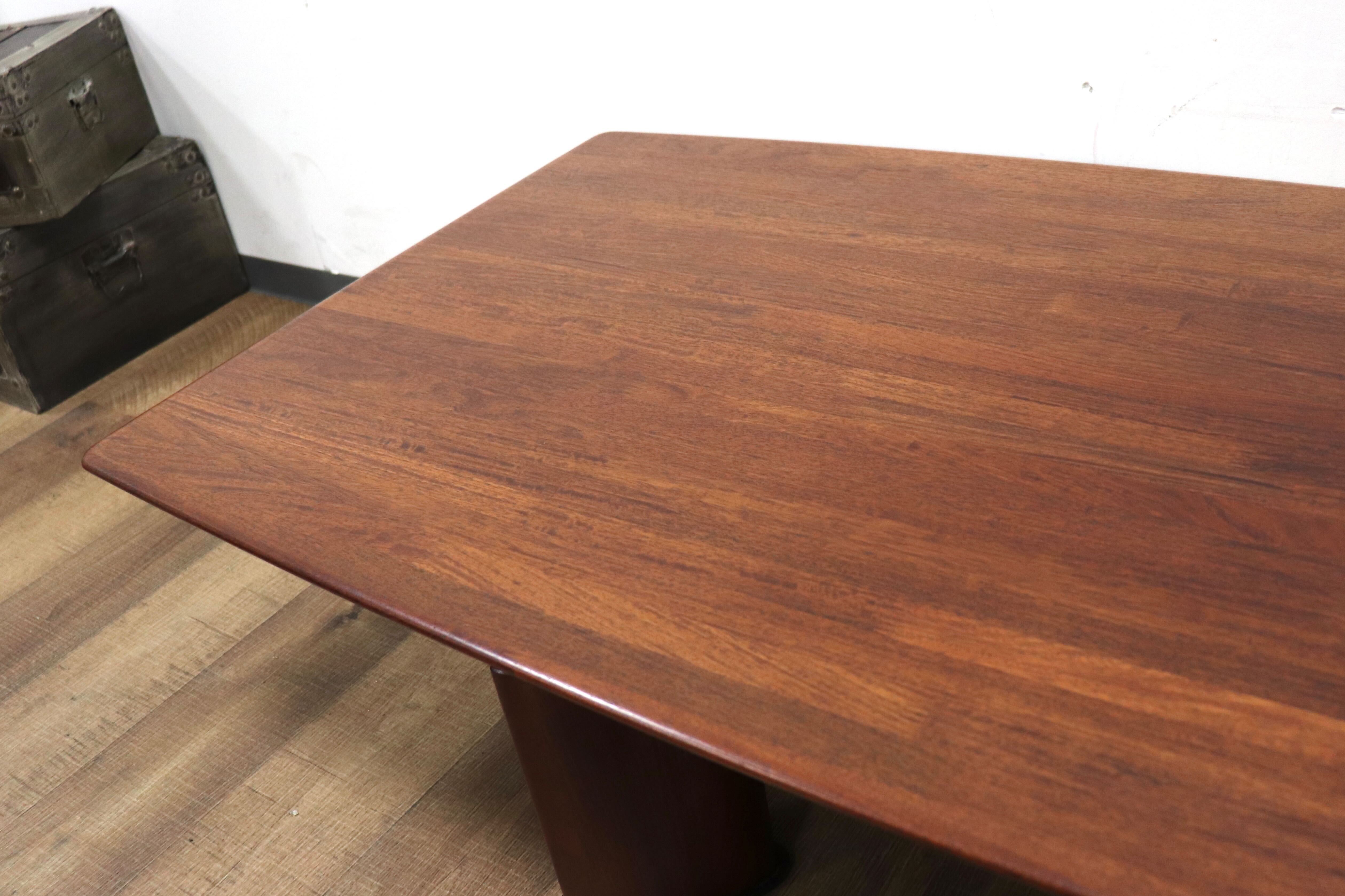 GMHN34Dkarimoku / カリモク vivente ビベンテ センターテーブル リビングテーブル 応接 花梨材 最高級 モダン 定価約39万 展示品