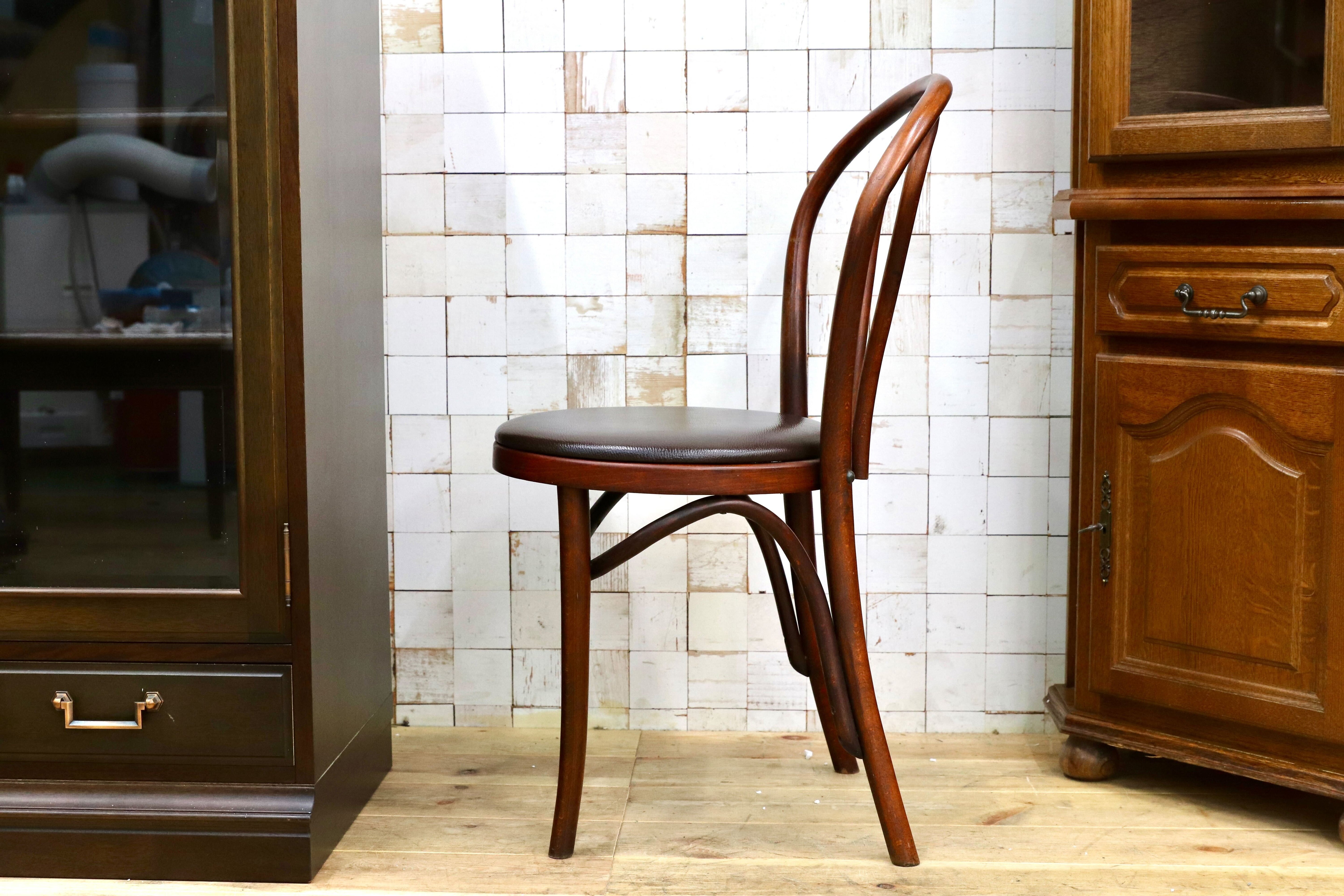 GMIH421B○maruni / マルニ オールド ヴィンテージ ベントウッドチェア ルーマニア製 曲木 アンティーク 合皮 ブナ材 稀少