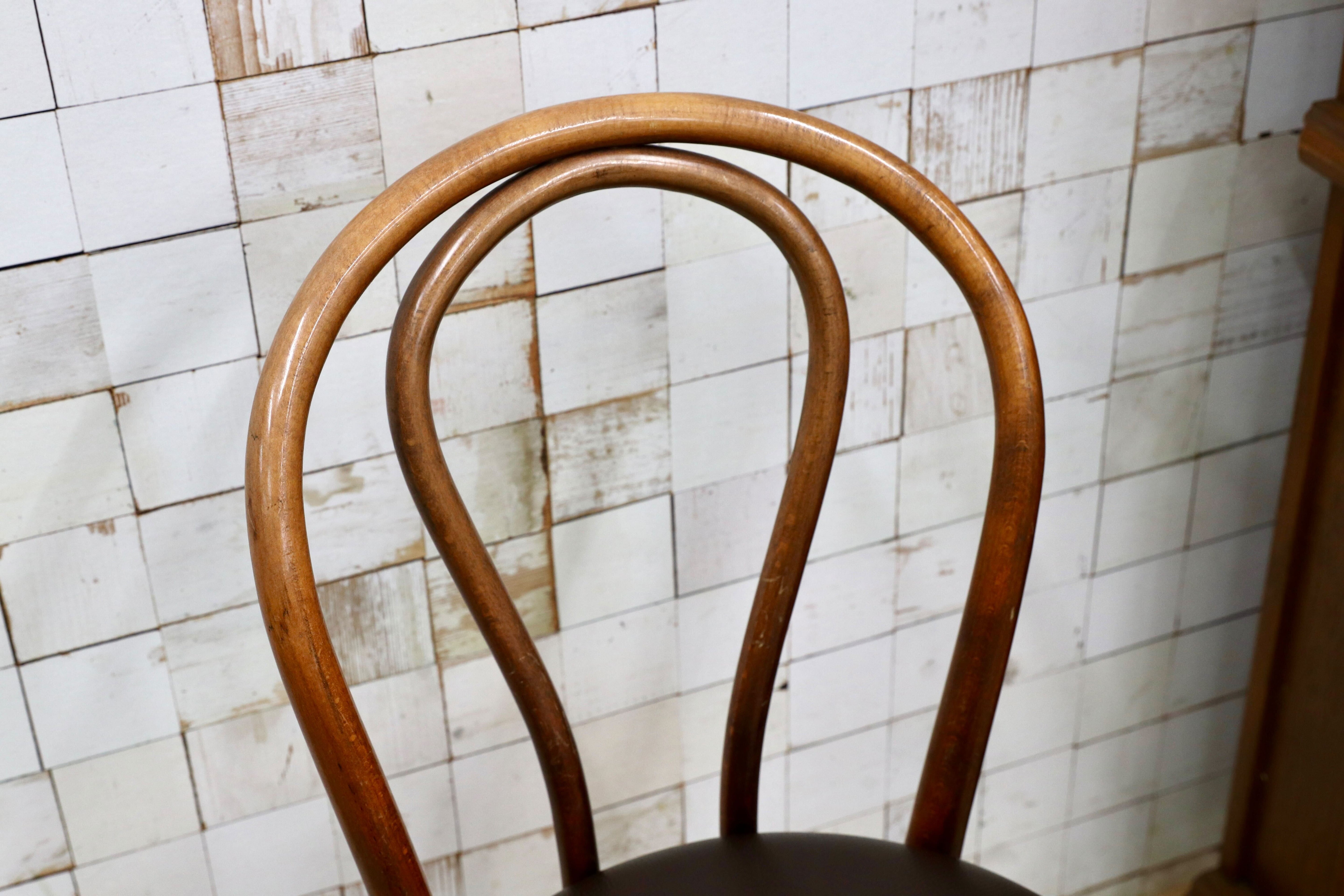 GMIH421D○maruni / マルニ オールド ヴィンテージ ベントウッドチェア ルーマニア製 曲木 アンティーク 合皮 ブナ材 稀少