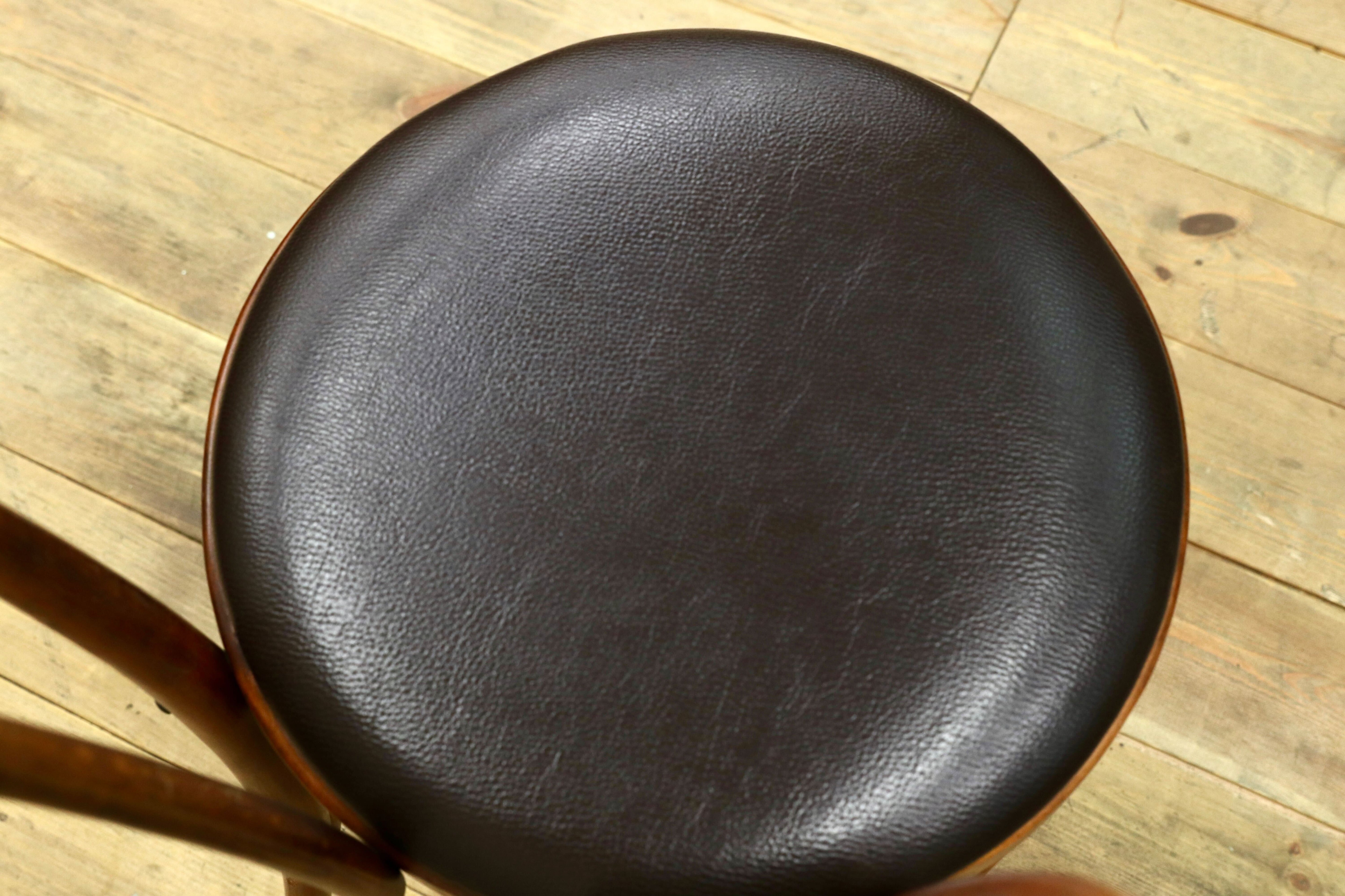 GMIH421D○maruni / マルニ オールド ヴィンテージ ベントウッドチェア ルーマニア製 曲木 アンティーク 合皮 ブナ材 稀少