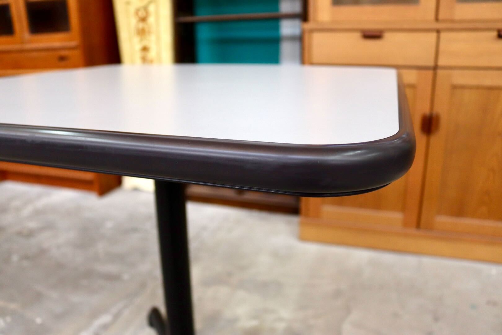 GMIK328F○Steelcase / スチールケース オフィステーブル 会議テーブル アメリカ モダン ミッドセンチュリー 事務所 ヴィンテージ