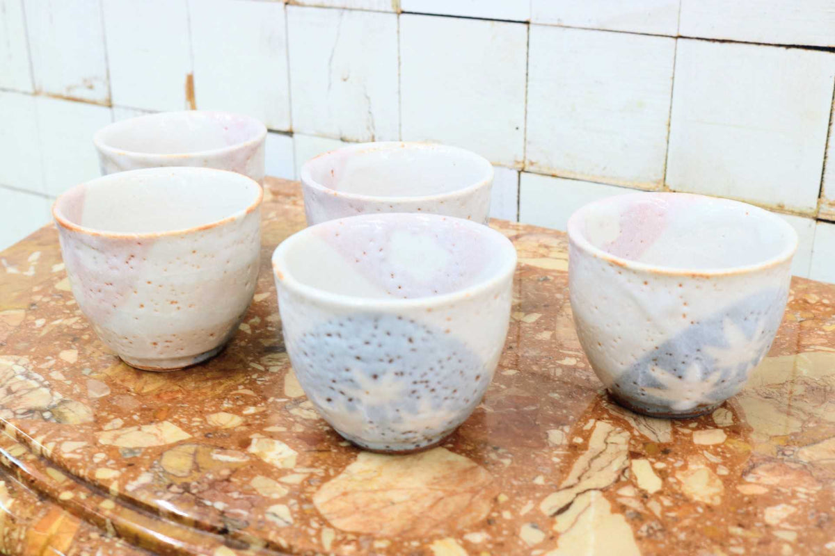 GMJS271J◯仙山窯 美濃焼 茜志野汲出碗 安藤日出武 湯呑 茶器 茶道具 煎茶道具 5客セット 共箱 和食器 レトロ 伝統工芸