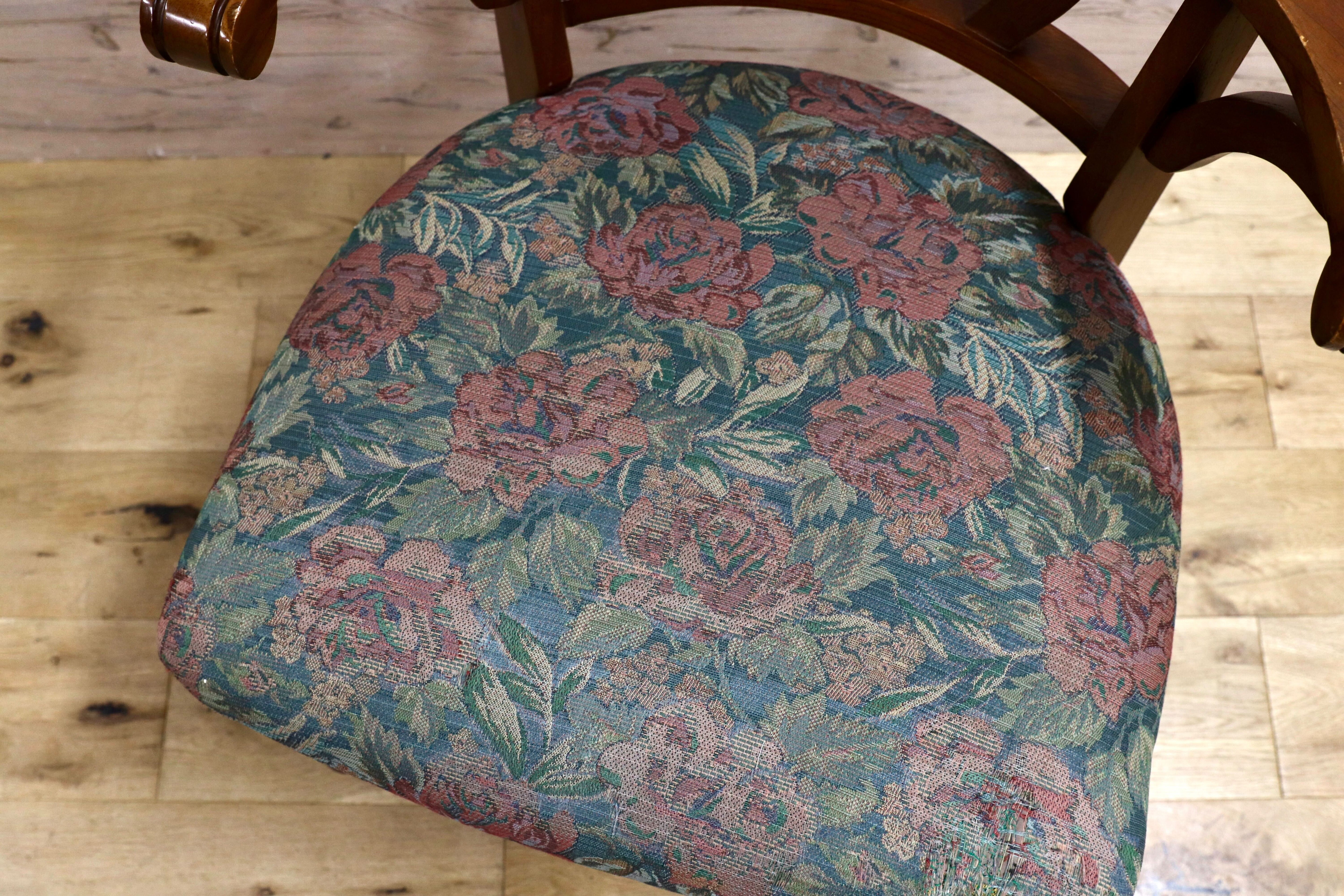 GMHS269B○英国カントリースタイル ダイニングチェア アームチェア 食卓椅子 ファブリック 花柄 アンティーク 検)三越ブルージュ 東海家具