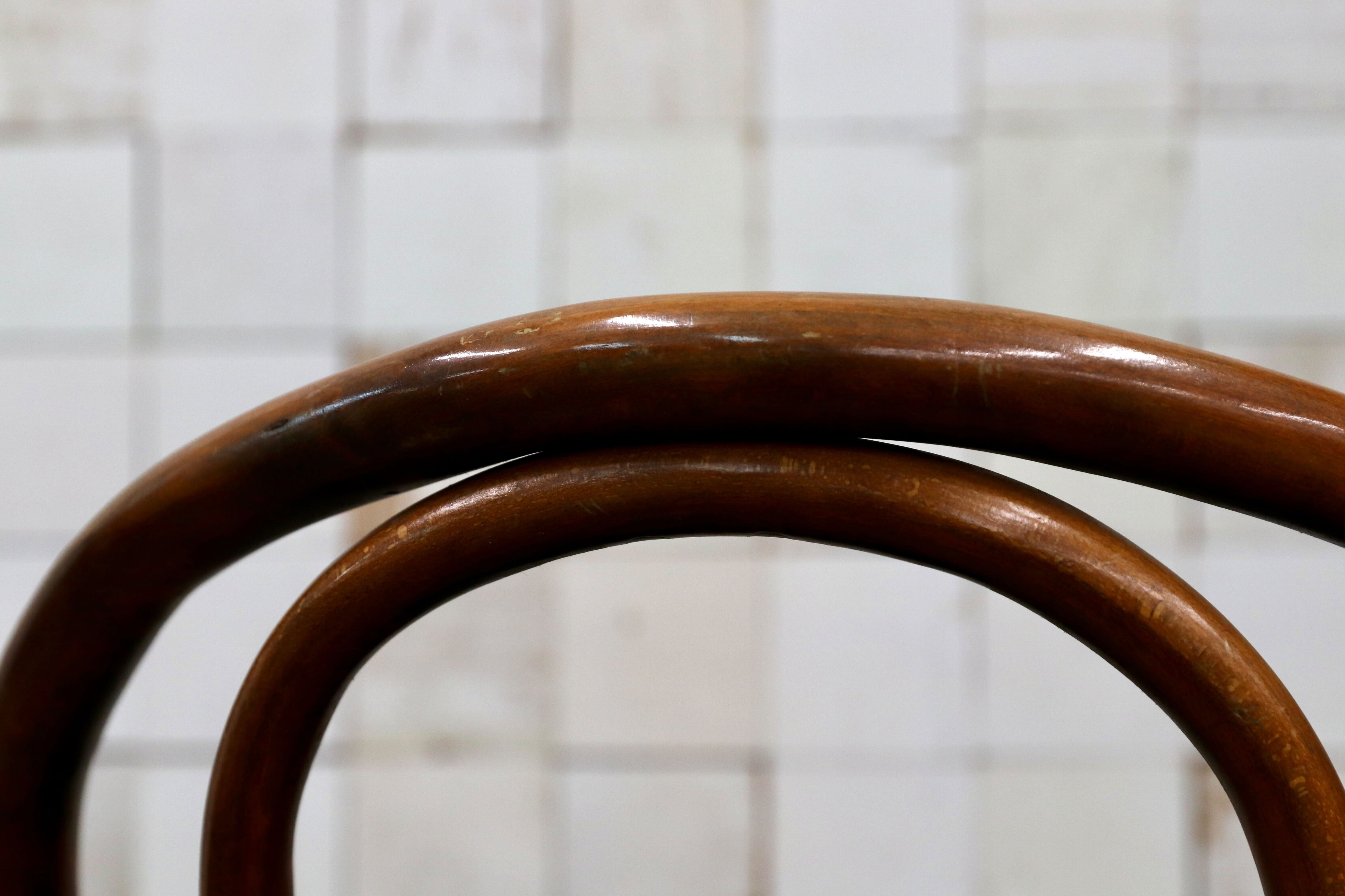 GMIH421E○maruni / マルニ オールド ヴィンテージ ベントウッドチェア ルーマニア製 曲木 アンティーク 合皮 ブナ材 稀少