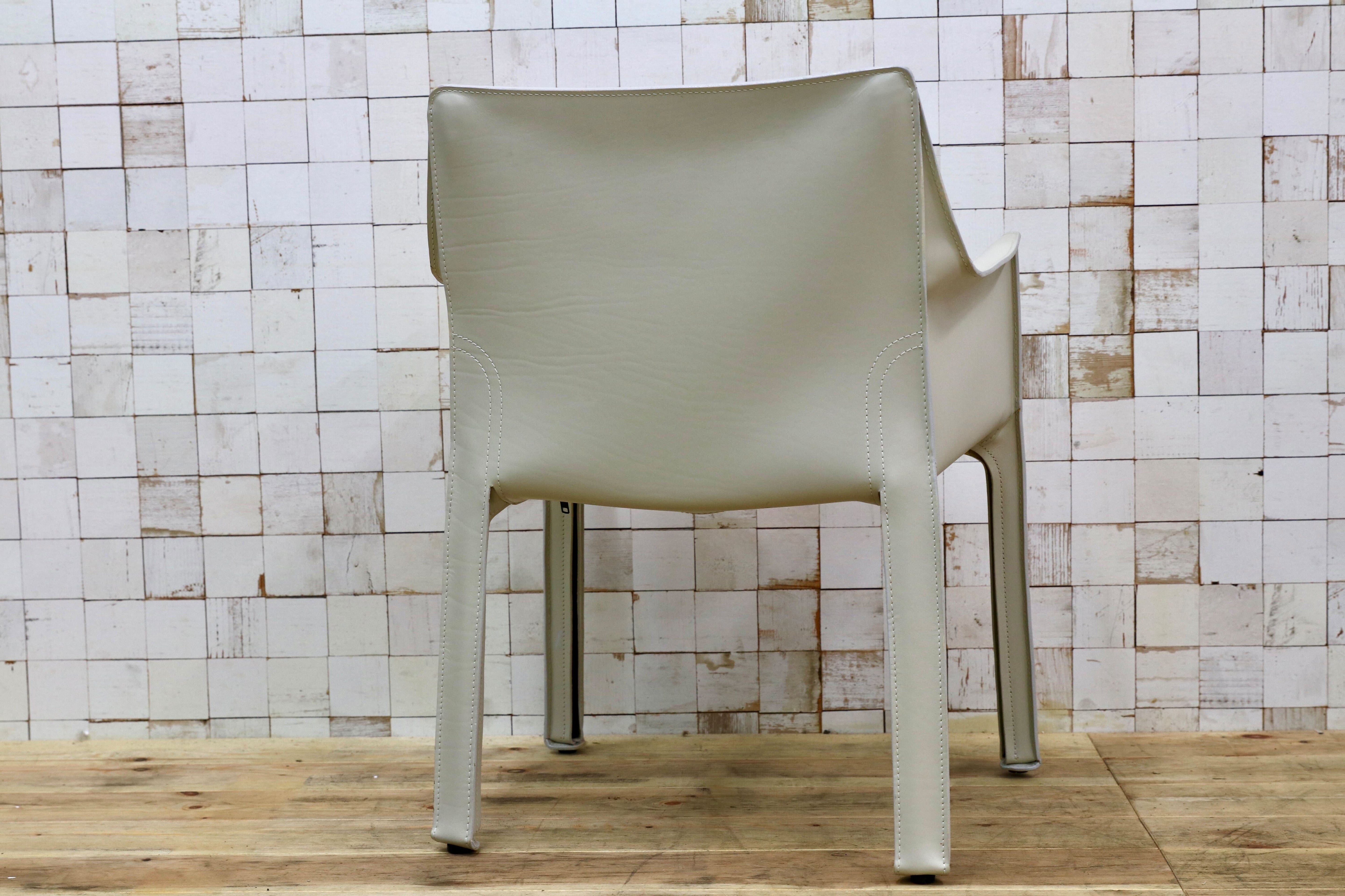 GMIO74F○Cassina / カッシーナ 413 CAB キャブアームチェア マリオ・ベリーニ 椅子 マットアイボリー レザー イタリアモダン 定価50.6万