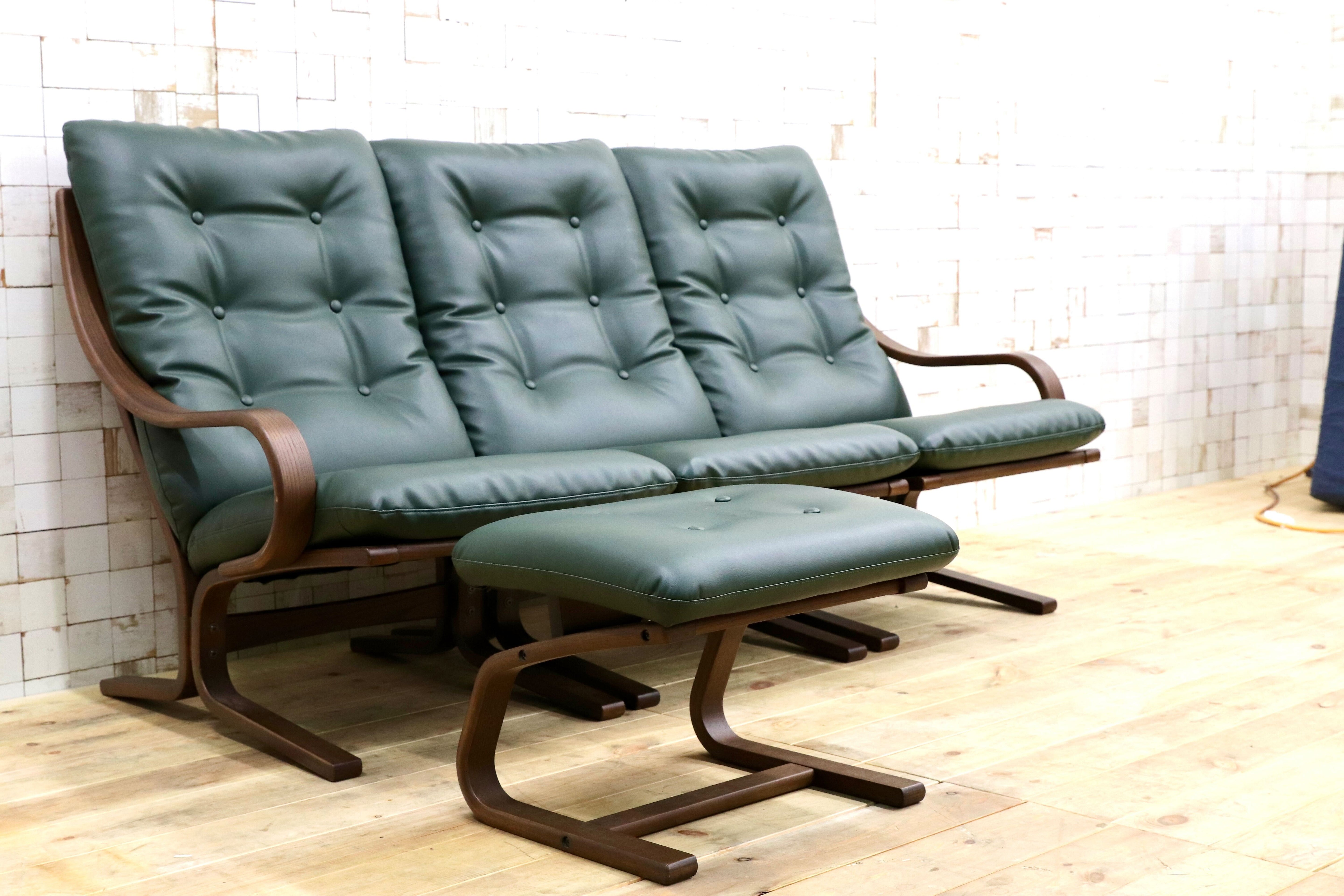 GMHK680○冨士ファニチア / FUJI FURITURE Agio アージオ 3人掛けソファ+オットマン オーク 本革 レザーグリーン 定価約51.4万