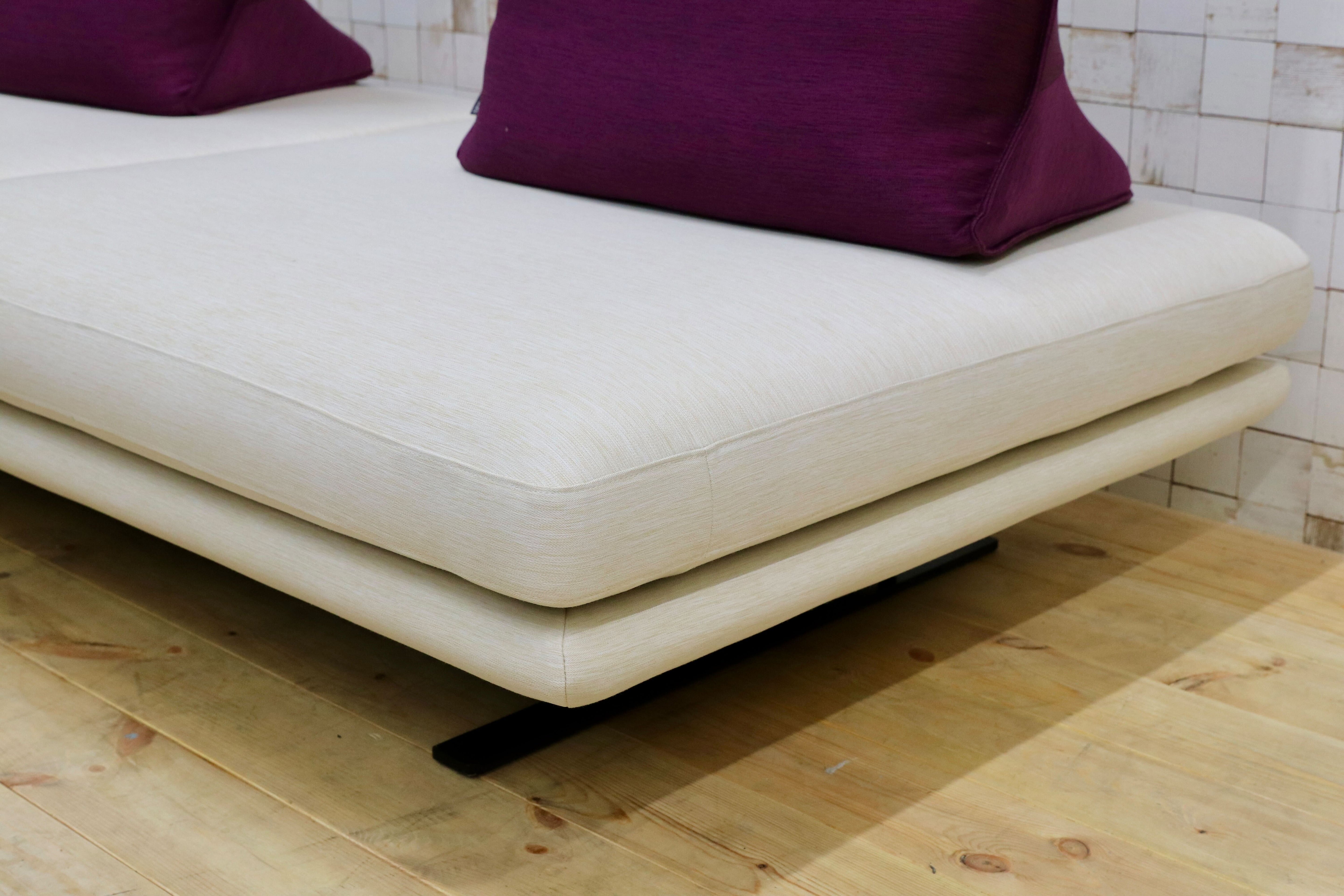 GMHK693○ligne roset / リーンロゼ PRADO プラド 2人掛けソファ ラブソファ クリスチャン・ウェルネール 定価約70万 モデルルーム展示品