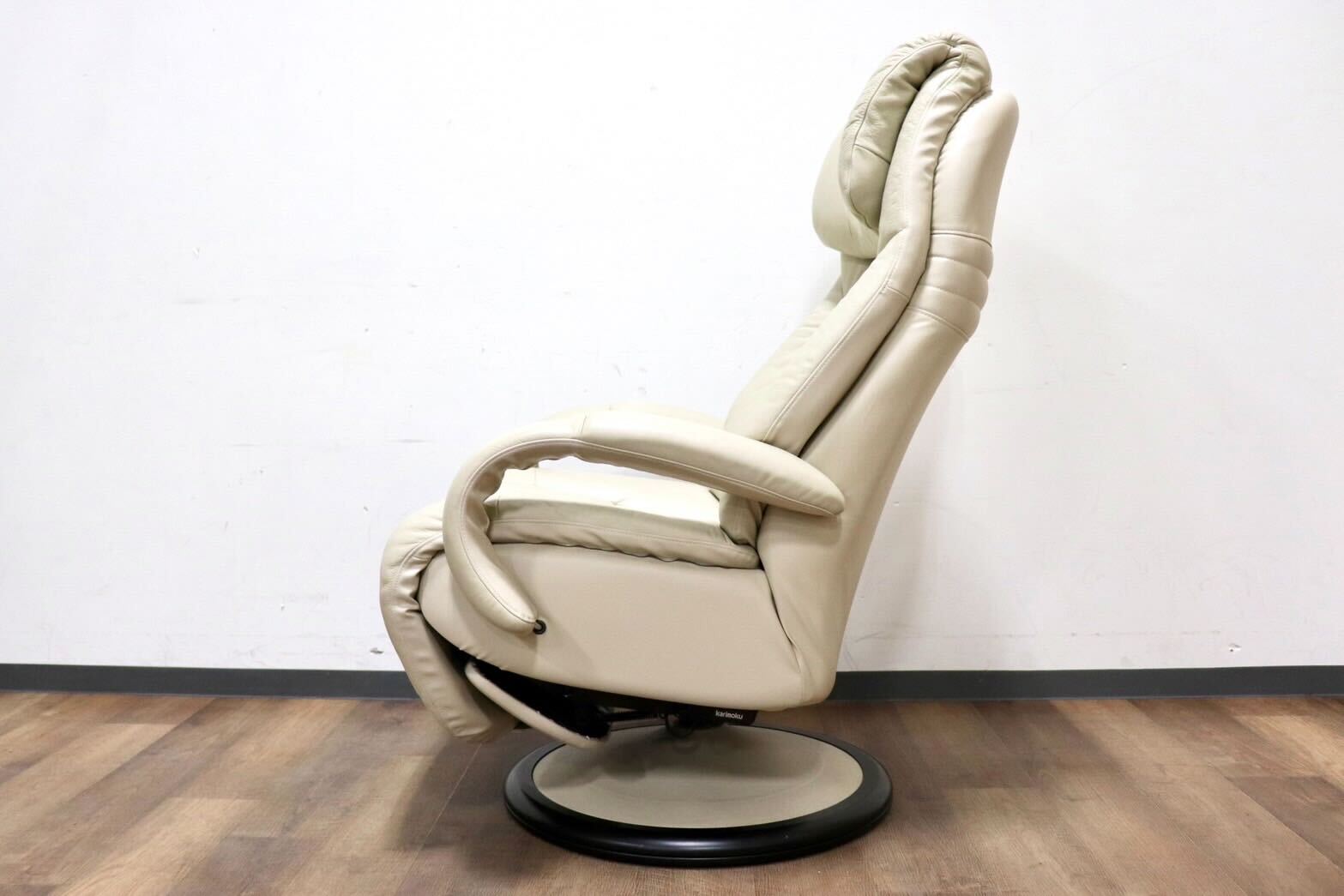 GMHN134○karimoku / カリモク リクライニングチェア パーソナルチェア フットレスト シングルソファ アイボリー 本革 定価約24万