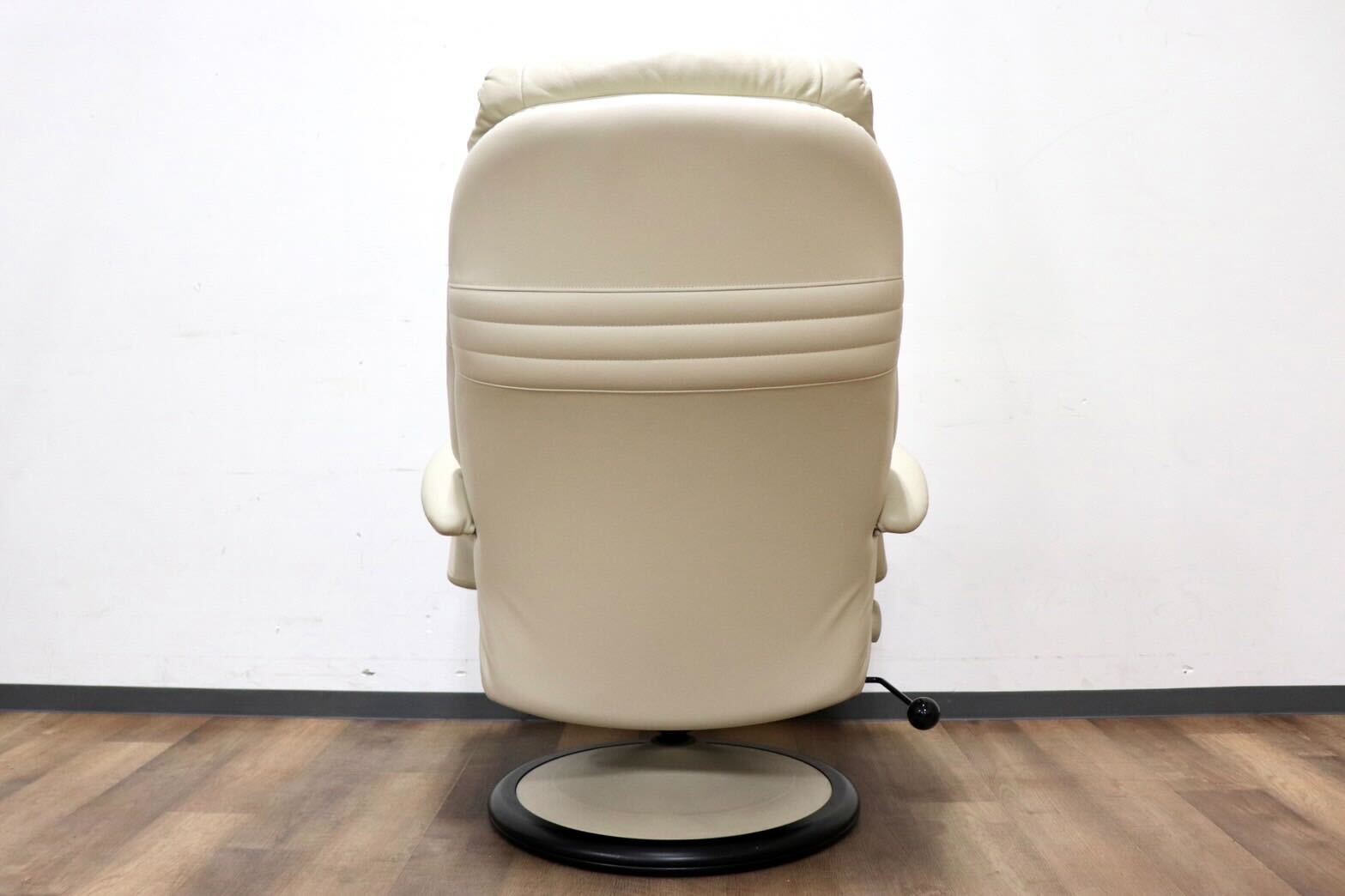 GMHN134○karimoku / カリモク リクライニングチェア パーソナルチェア フットレスト シングルソファ アイボリー 本革 定価約24万