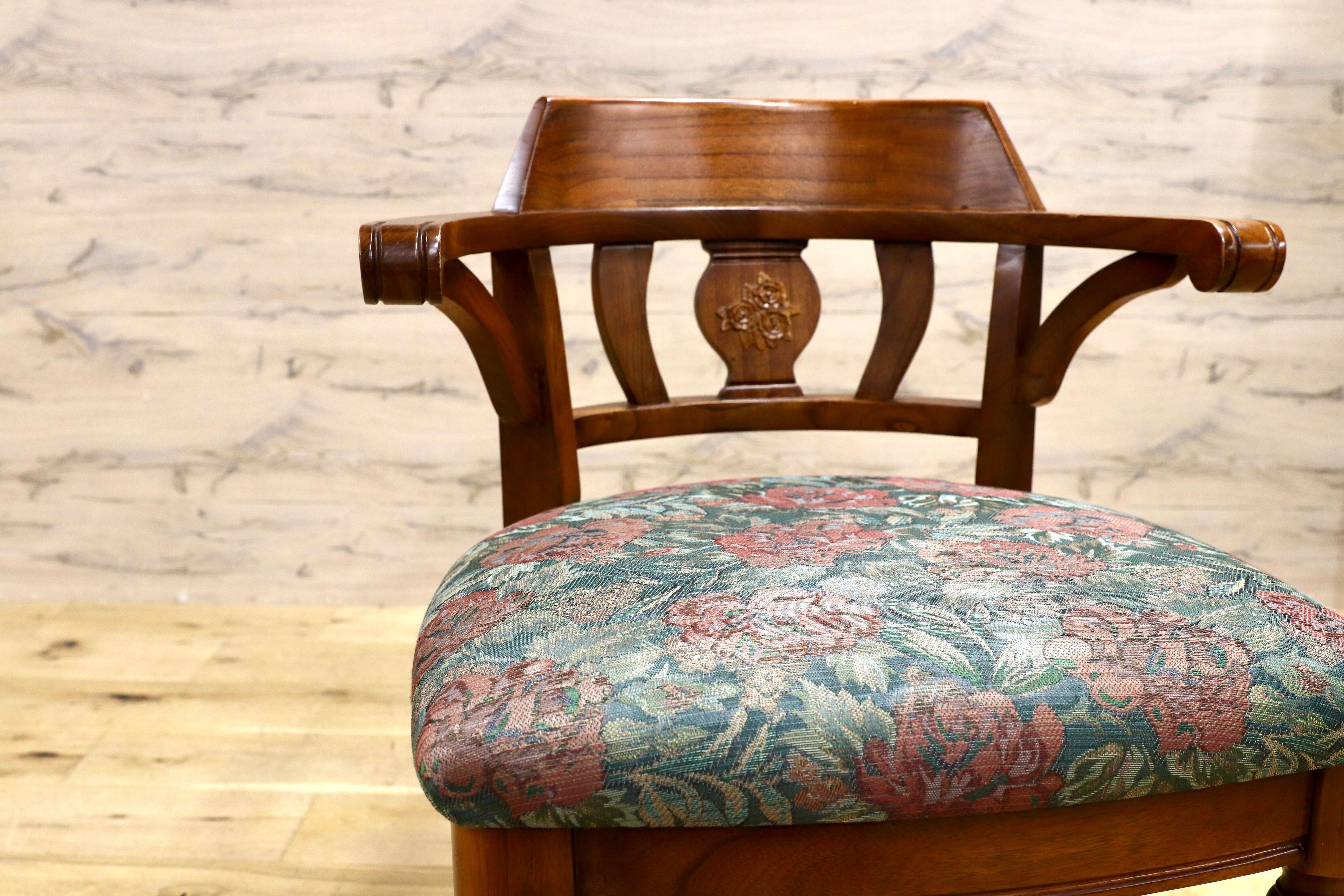 GMHS269C○英国カントリースタイル ダイニングチェア アームチェア 食卓椅子 ファブリック 花柄 アンティーク 検)三越ブルージュ 東海家具