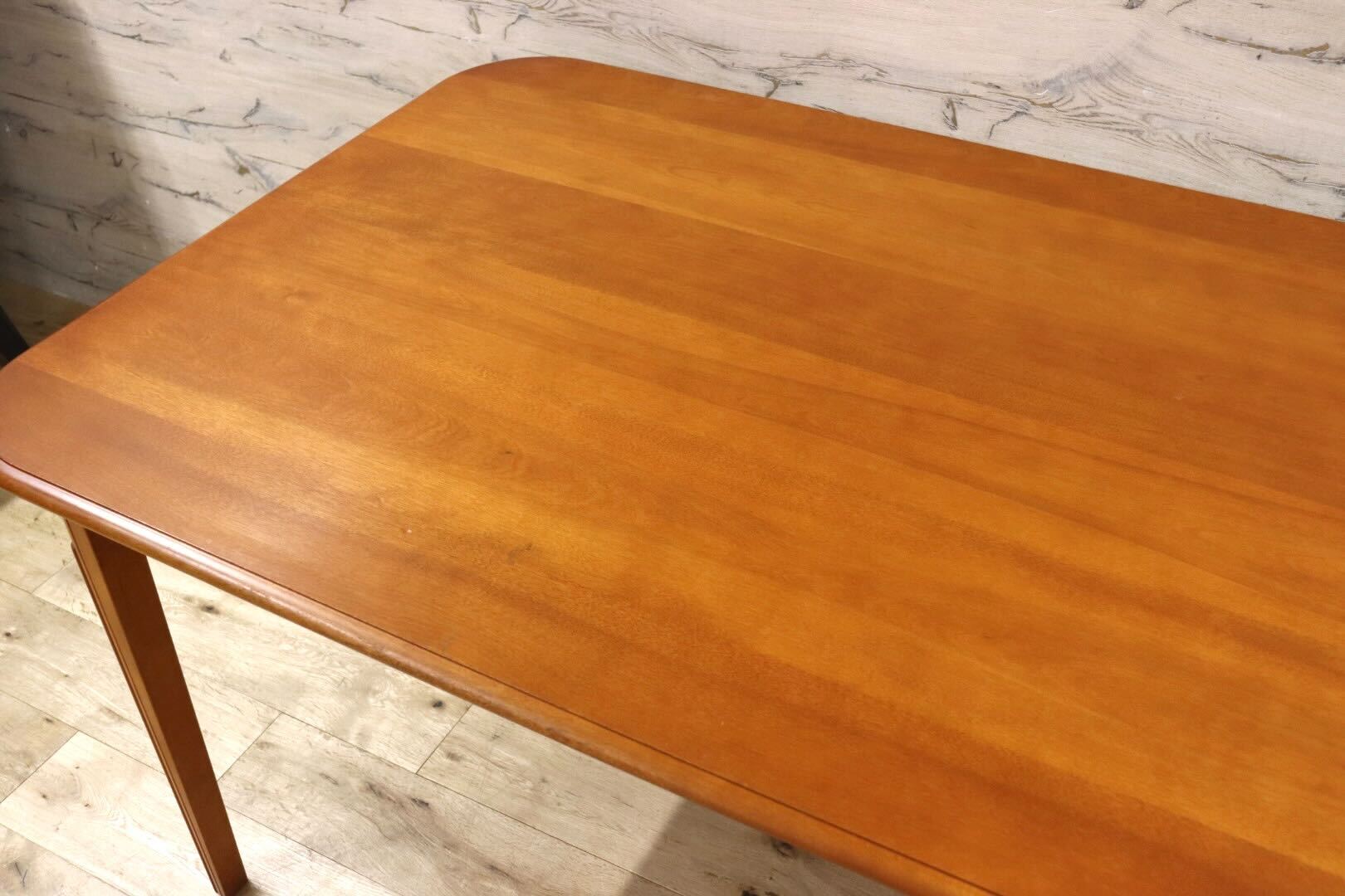 GMHN391○横浜ダニエル / Daniel Etranger エトランゼ ダイニングテーブル 食卓テーブル 樺桜無垢材 アーリーアメリカン 定価約32万