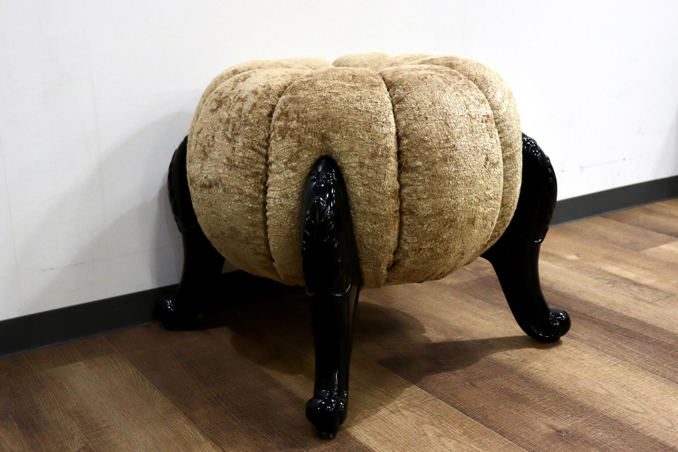 GMHH489H○パンプキンスツール アンティーク調 猫脚 ファブリック オットマン 腰掛け ヨーロピアン エレガント チェア 展示品