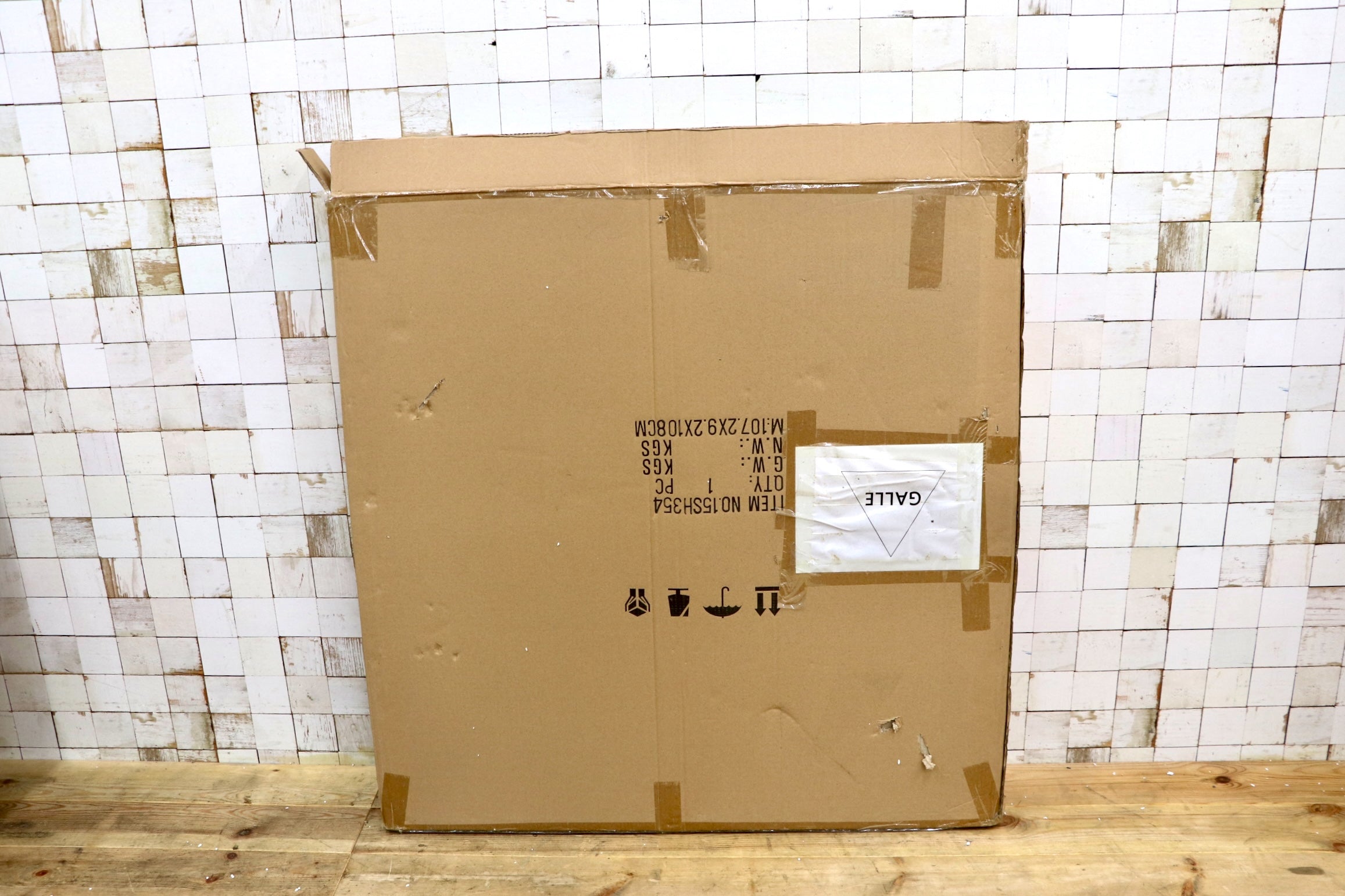 GMIK131C◯ウォールミラー 壁掛けミラー 壁掛け鏡 大型ミラー ラウンドデザイン アンティーク調 店舗什器 インテリア 未使用品