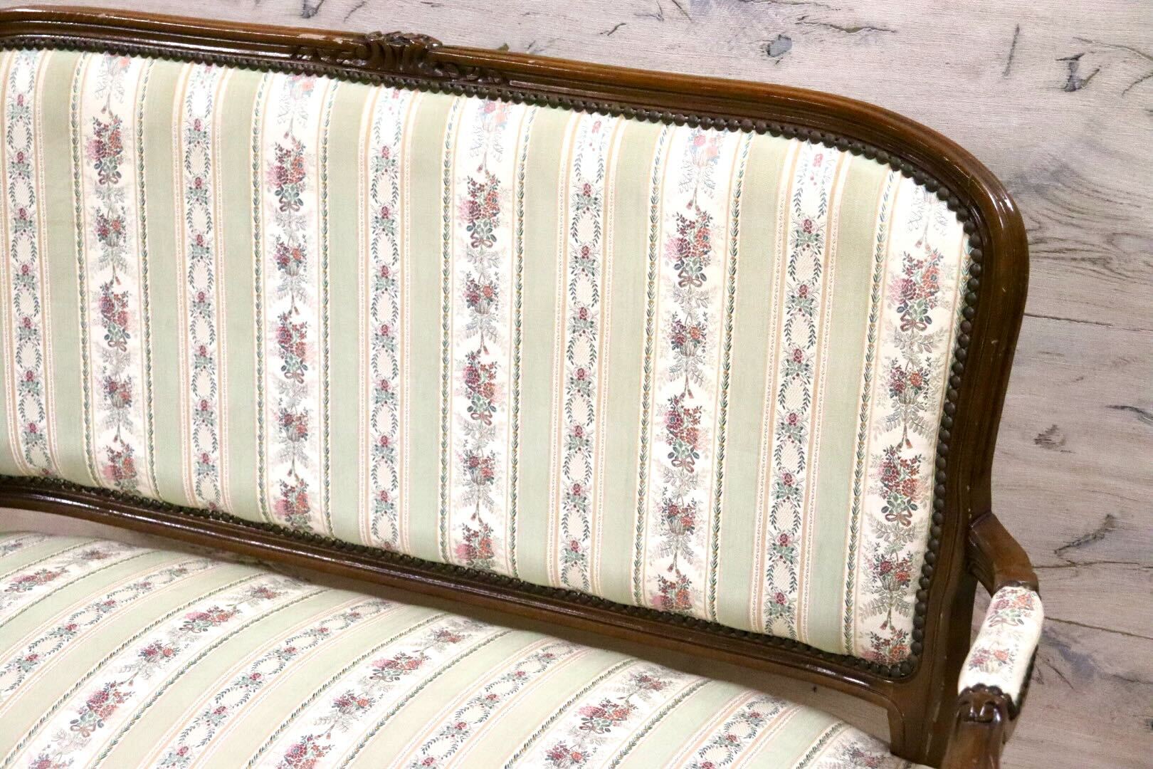 GMGS268○ヴェローナクラシック イタリア製 2人掛けソファ ラブソファ 長椅子 彫刻 鋲打 猫脚 クラシック ファブリック アンティーク