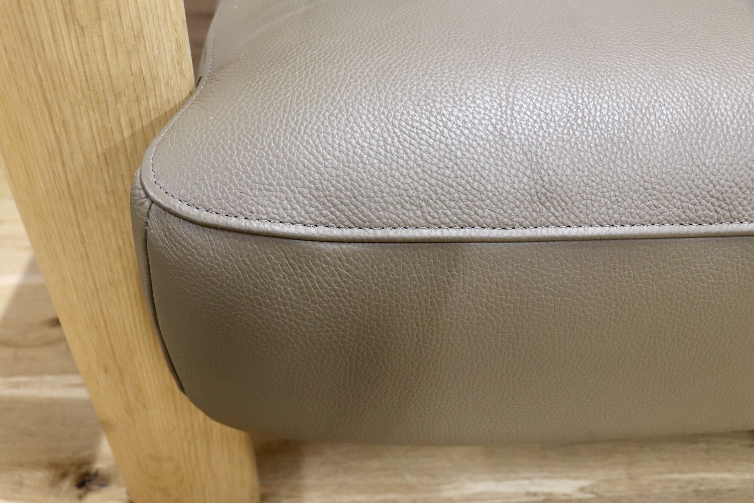 GMJK383○karimoku / カリモク WW4103 3人掛けソファ トリプルソファ モダン ナチュラル 本革 レザー 定価約27万 展示品