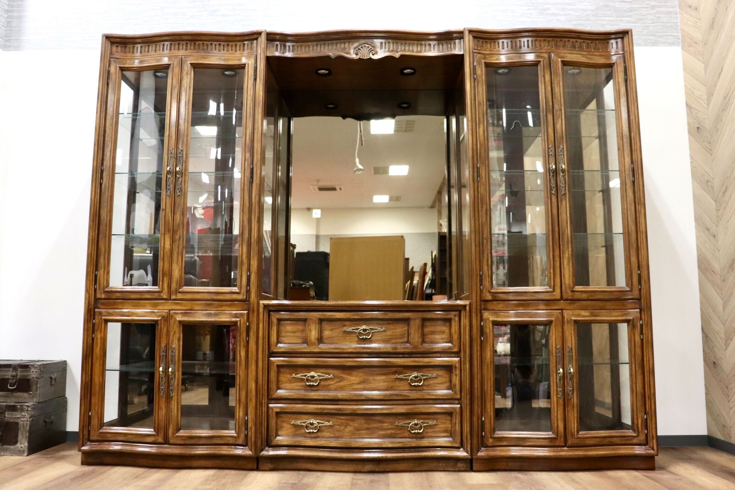 GMHS130○DREXEL HERITAGE /ドレクセルヘリテイジ Grand Villa グランドヴィラ ガラスキャビネット 飾り棚 最高級 約280万※発送不可