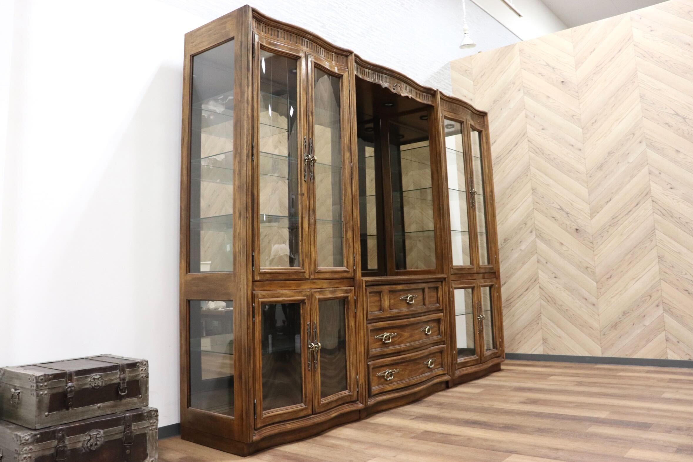 GMHS130○DREXEL HERITAGE /ドレクセルヘリテイジ Grand Villa グランドヴィラ ガラスキャビネット 飾り棚 最高級 約280万※発送不可