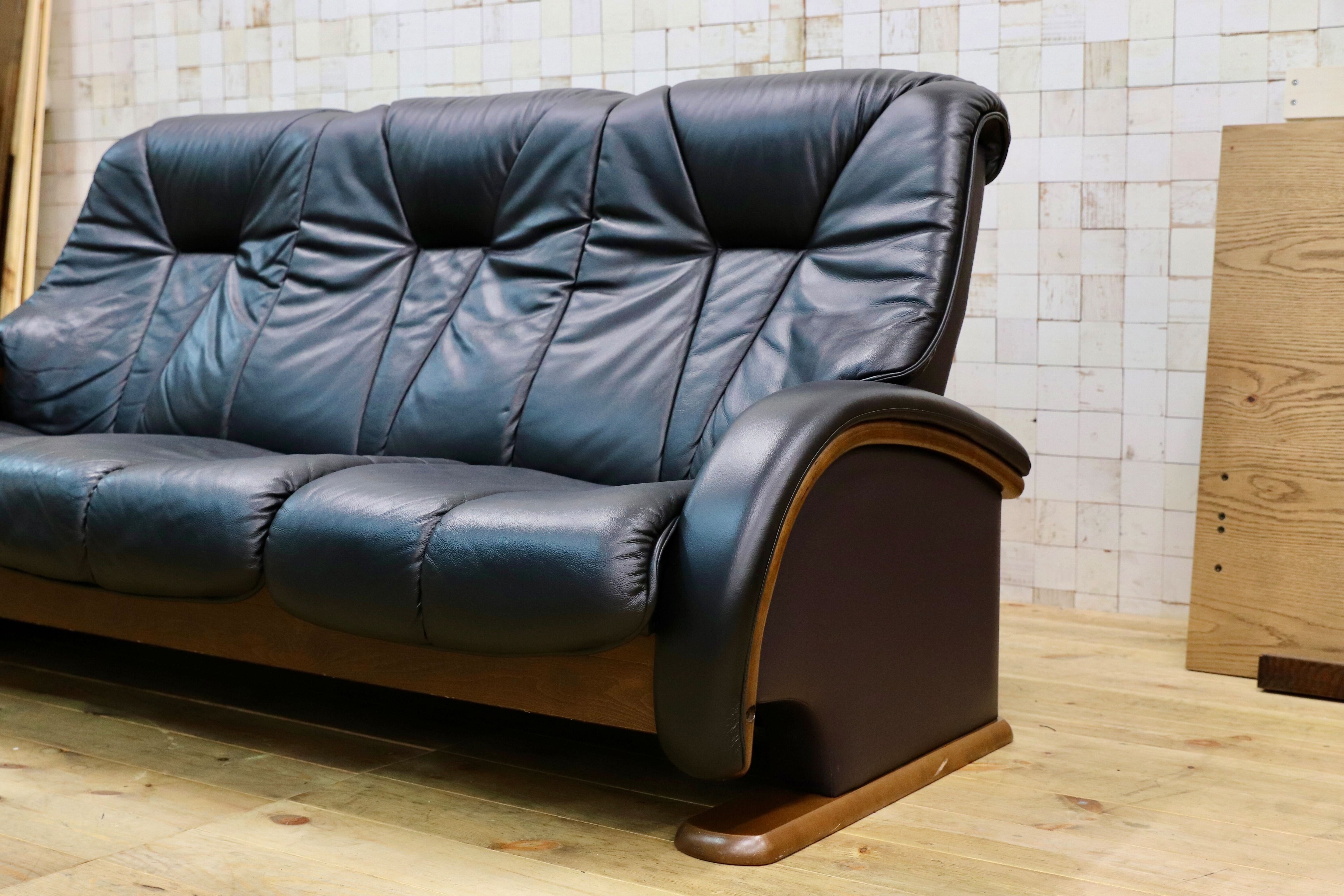 GMIK134○冨士ファニチア / FUJI FURNITURE 3人掛けソファ トリプルソファ 本革 レザー 国産家具 和モダン レトロ 長椅子