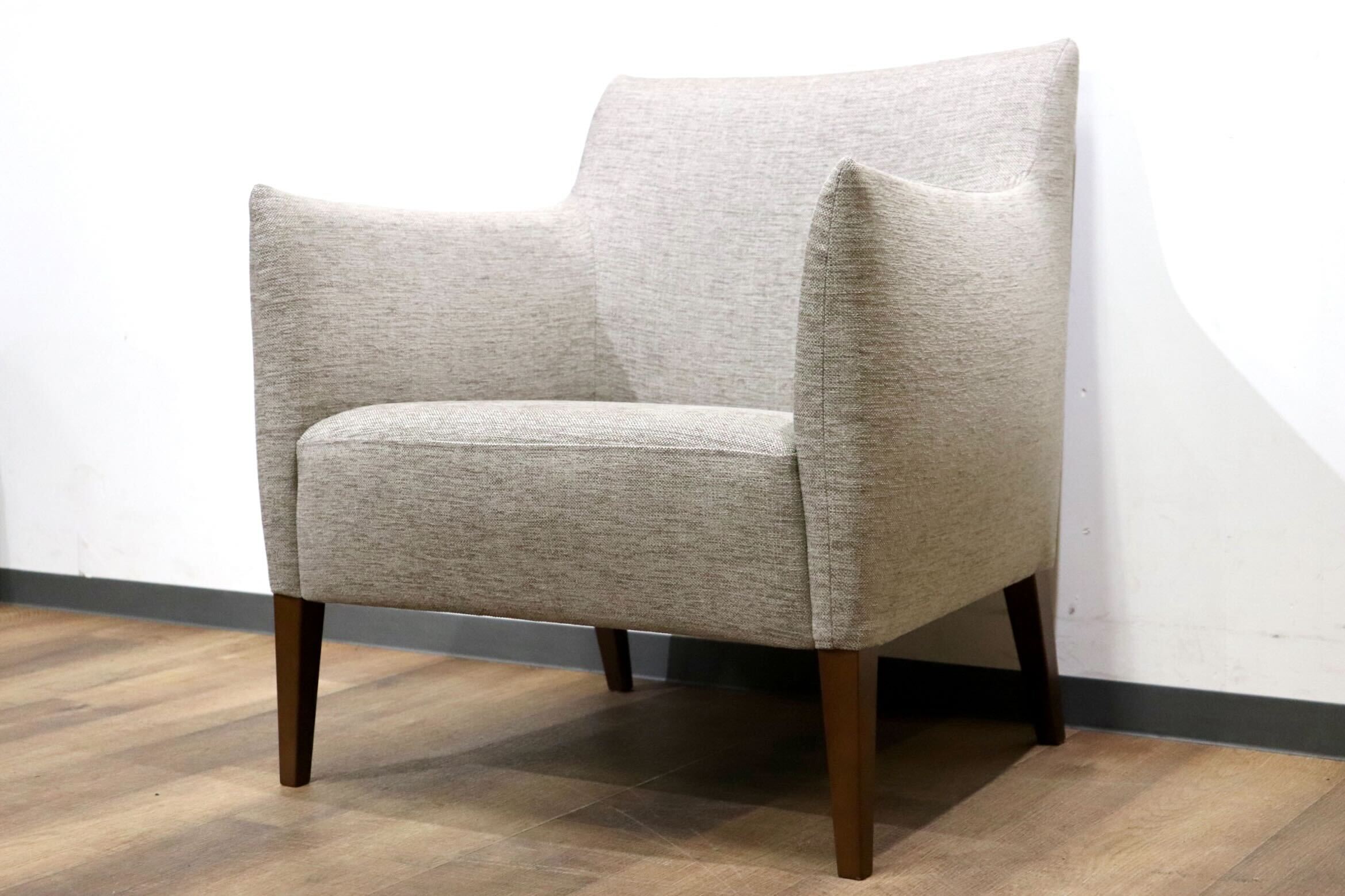 GMHN224○Ritzwell / リッツウェル GRACE グレース ラウンジチェア アームチェア 椅子 ファブリック グレー 約11.8万 モデルルーム展示品