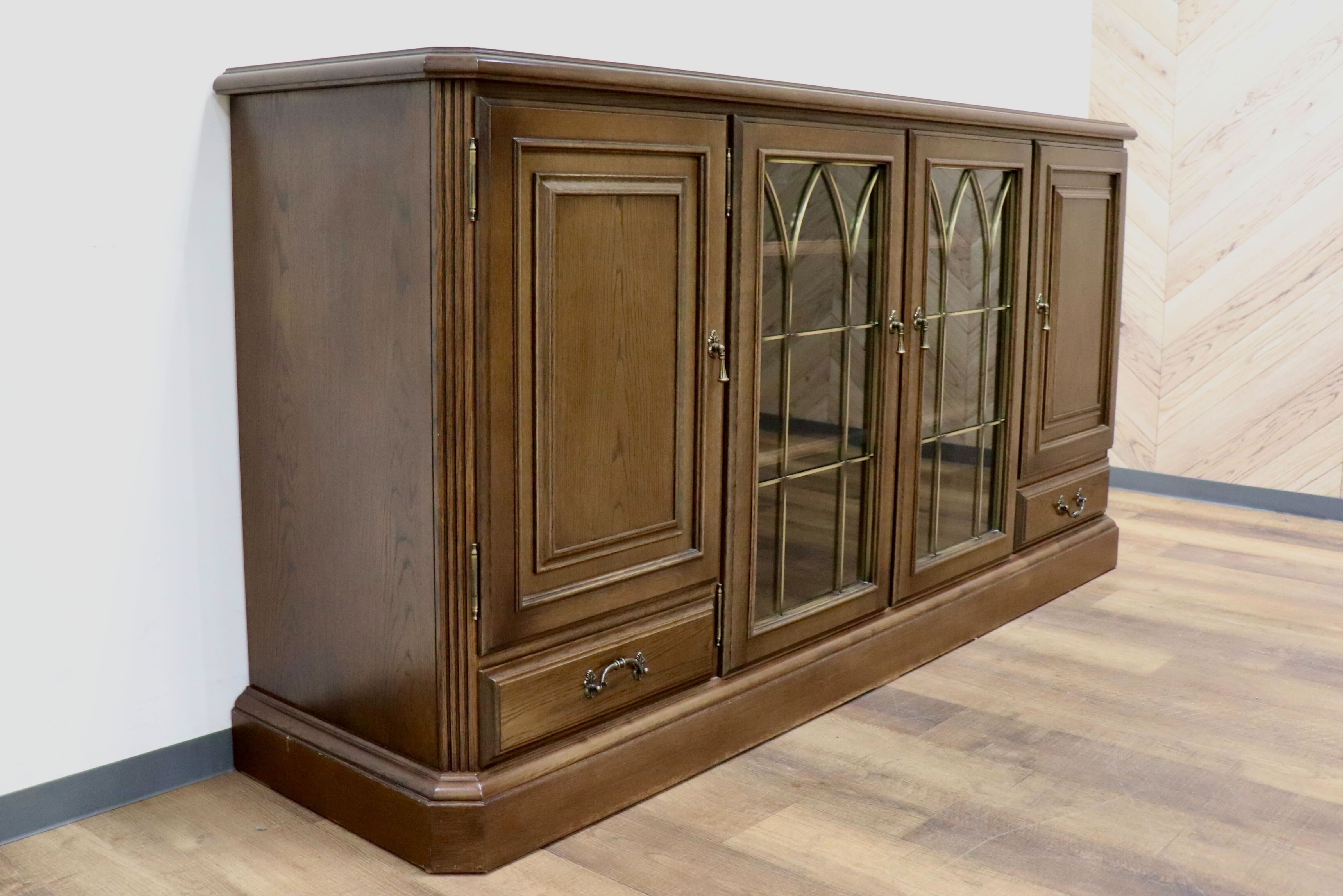 GMHH514○domani / ドマーニ クイーンズライフ サイドボード リビングボード 飾り棚 カリモク最高峰 クラシック 楢材 ブラウン 定価71.5万