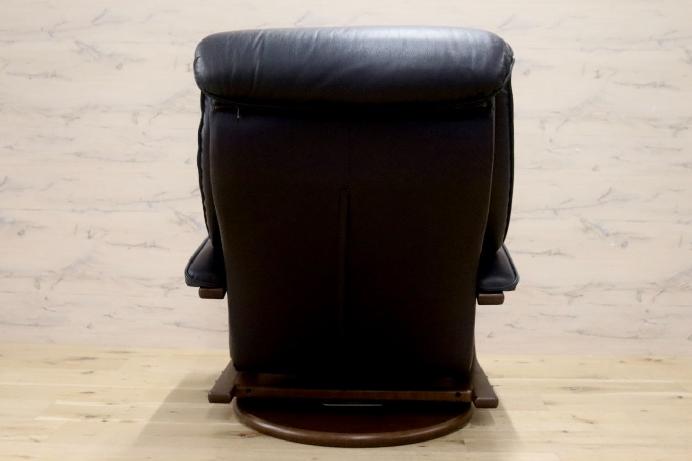GMJK118B○冨士ファニチア / FUJI FURNITURE 1人掛けソファ リクライニングソファ 本革 ブラック 国産家具 和モダン 応接