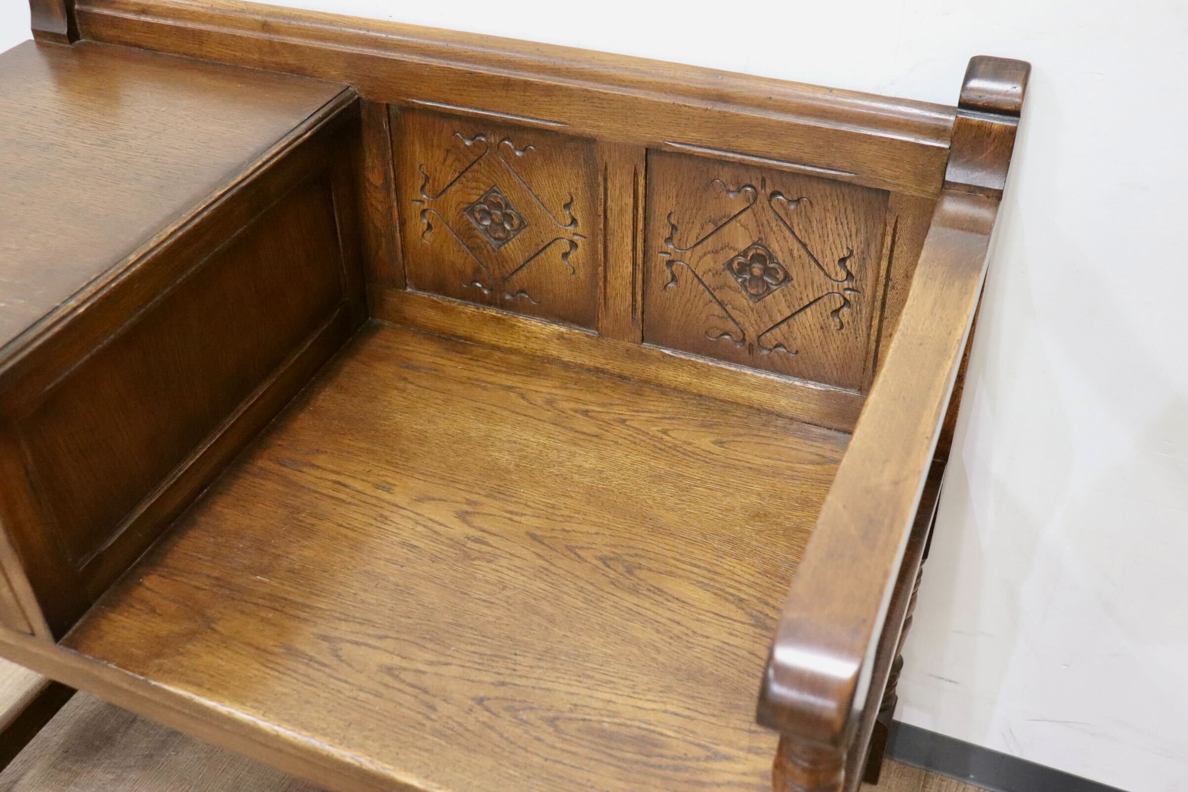 GMIS12○西洋 アンティーク イギリス テレフォンベンチ チェア 椅子 彫刻 レトロ ヨーロピアン クラシック ヴィンテージ オーク材