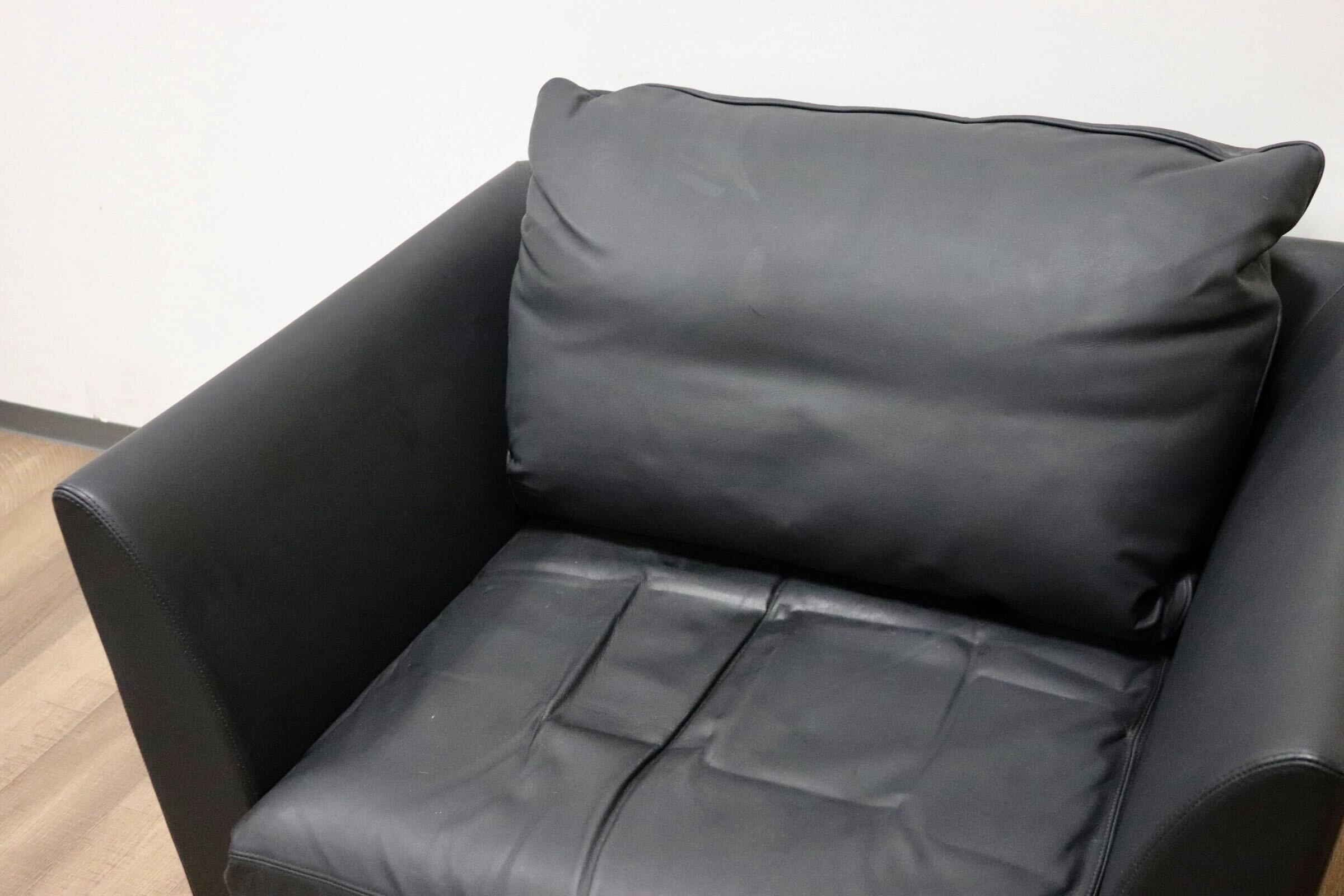 GMGS206A○arflex / アルフレックス A SOFA MEDIUM エーソファ ミディアム 黒 本革 シングルソファ 1人掛けソファ イタリアモダン 約50万