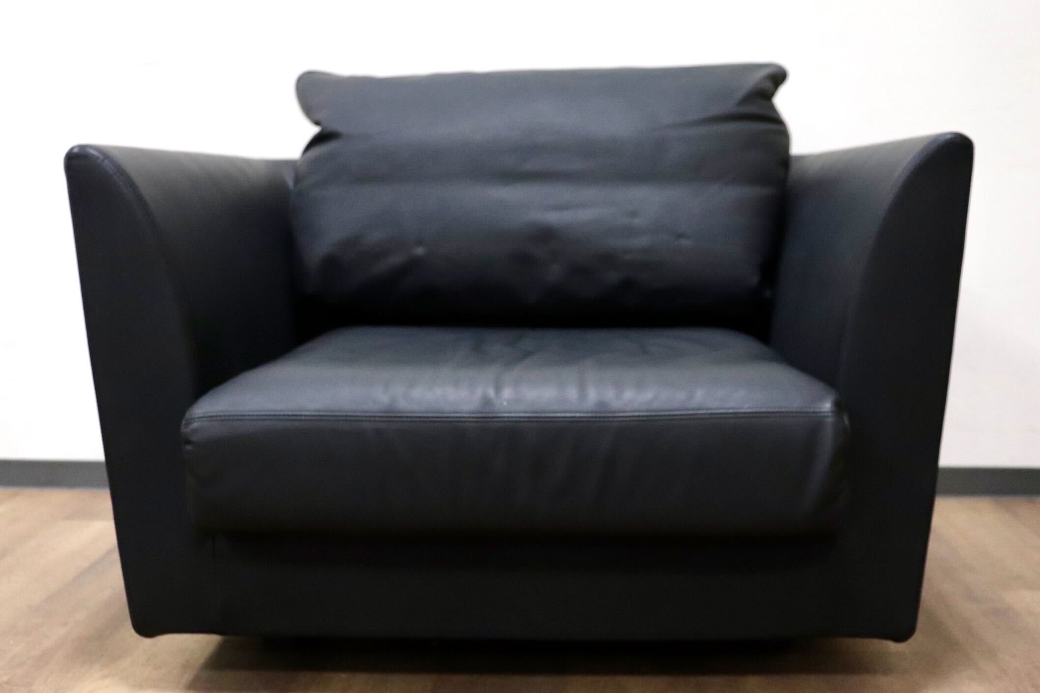 GMGS206B○arflex / アルフレックス A SOFA MEDIUM エーソファ ミディアム 黒 本革 シングルソファ 1人掛けソファ イタリアモダン 約50万