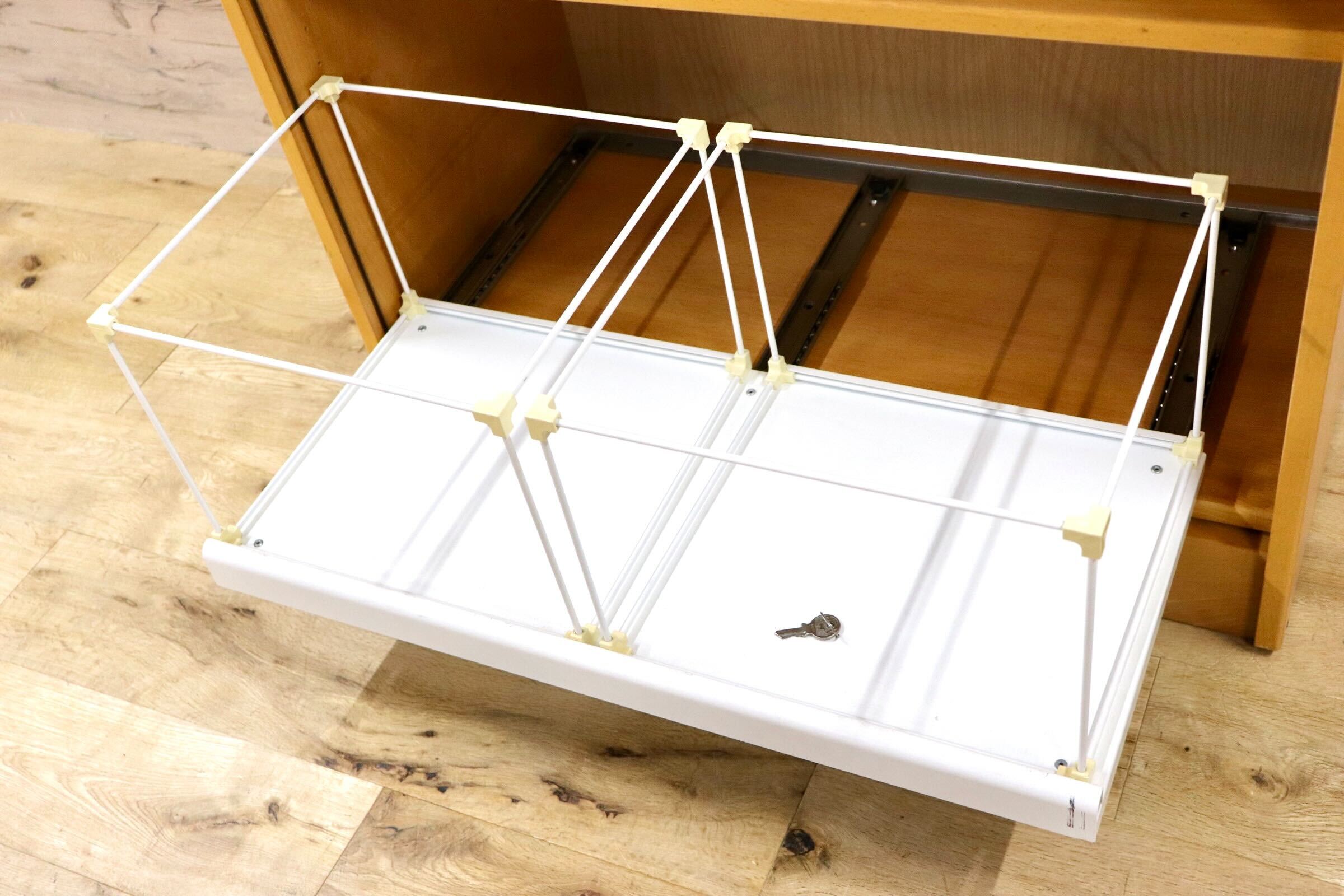 GMHH94B○HOV DOKKA / ホブドッカ キャビネット ロールアップ 型 蛇腹 収納棚 オフィス 什器 北欧 ノルウェー ナチュラル 北欧ヴィンテージ