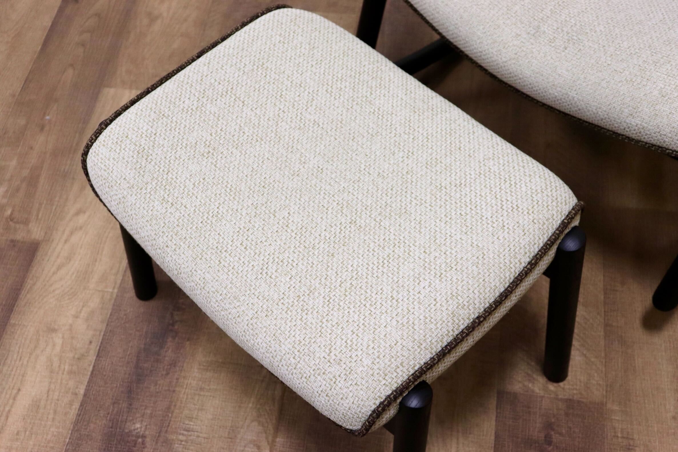 GMGT139○日進木工 / nissin WHITE WOOD ロッキングチェア 揺り椅子 スツール オットマン オーク無垢材 ファブリック 定価約25万 展示品