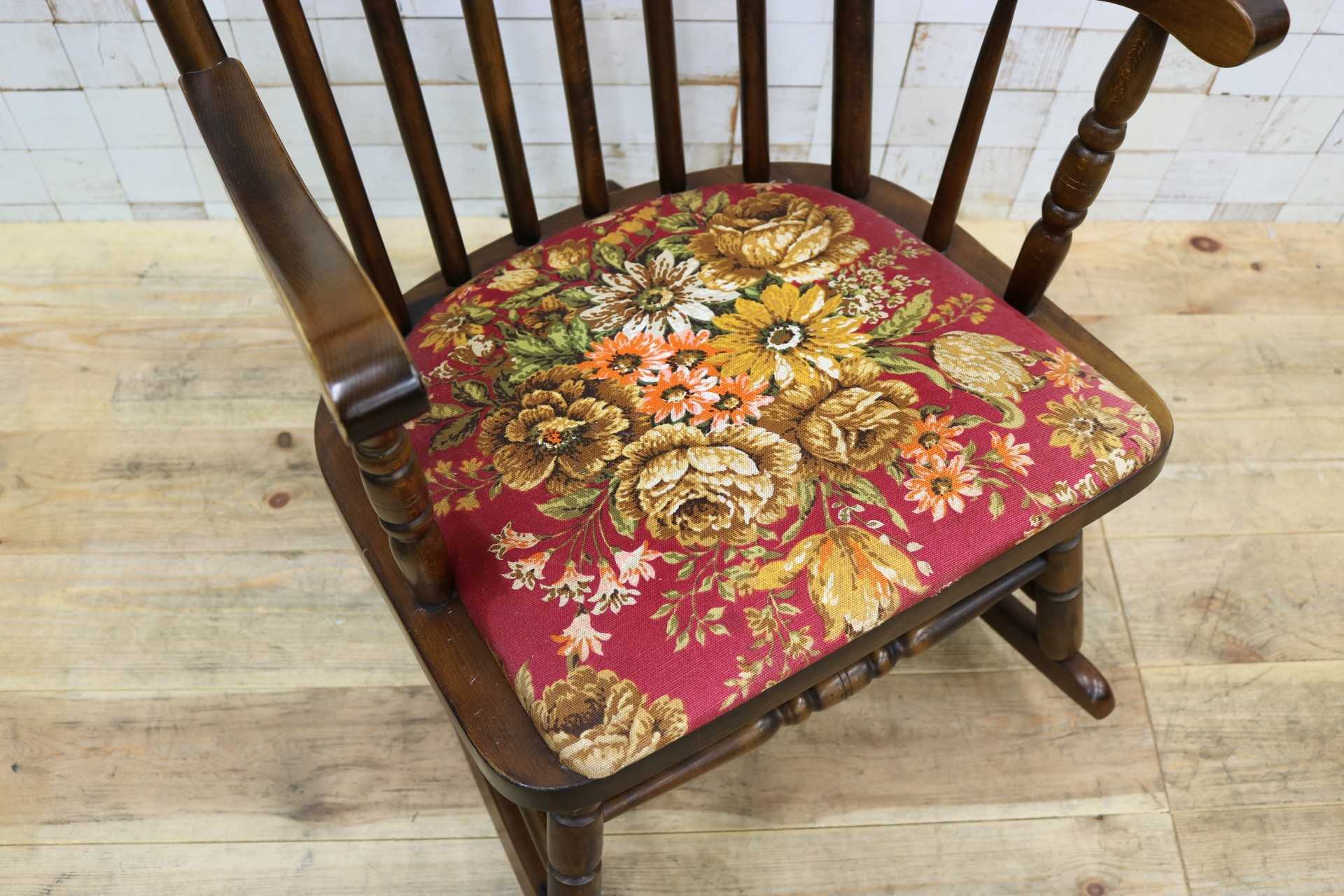 GMIK609○飛騨の家具 ヒダ・ダイネット ロッキングチェア 揺り椅子 ウィンザーチェア アームチェア ファブリック レトロ カントリー