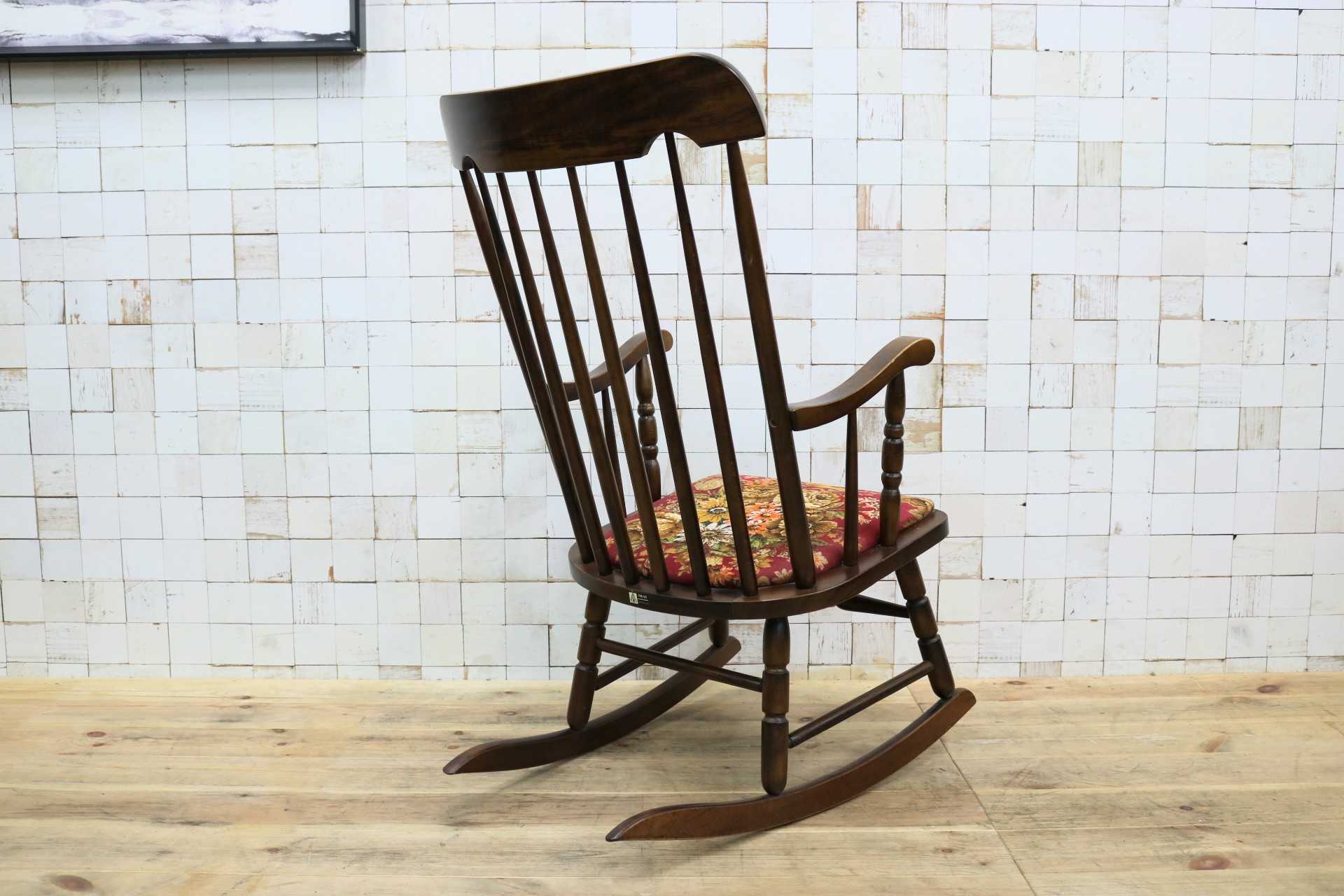 GMIK609○飛騨の家具 ヒダ・ダイネット ロッキングチェア 揺り椅子 ウィンザーチェア アームチェア ファブリック レトロ カントリー