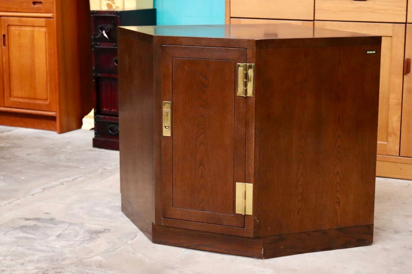 GMHN182D○domani / ドマーニ Morganton モーガントン コーナーキャビネット ヒッコリーブラウン カリモク最高峰 クラシック アンティーク