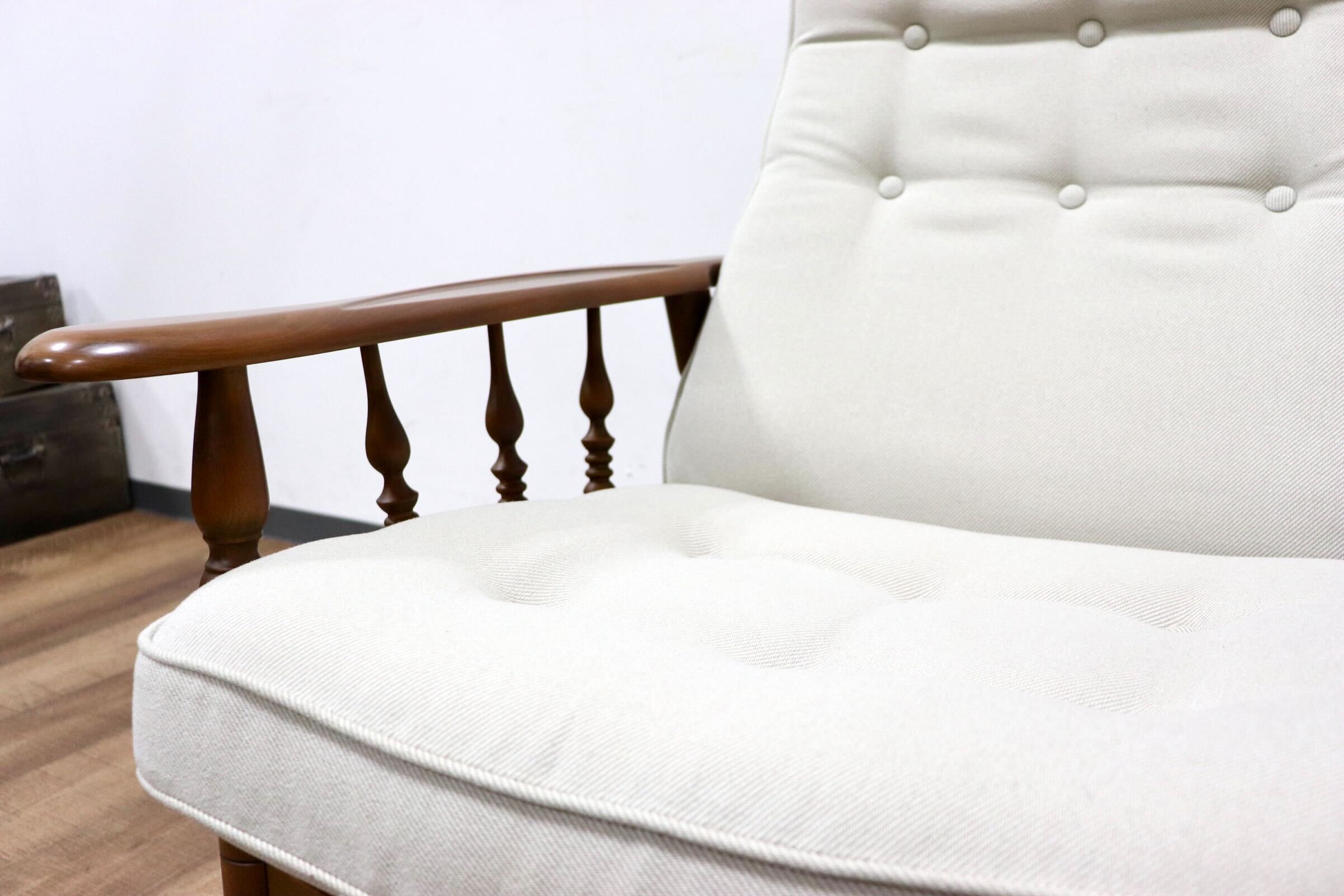 GMHN26○karimoku / カリモク Novarie ノバリエ コロニアル リクライニングチェア パーソナルチェア ベージュ カントリー 約9.6万 展示品